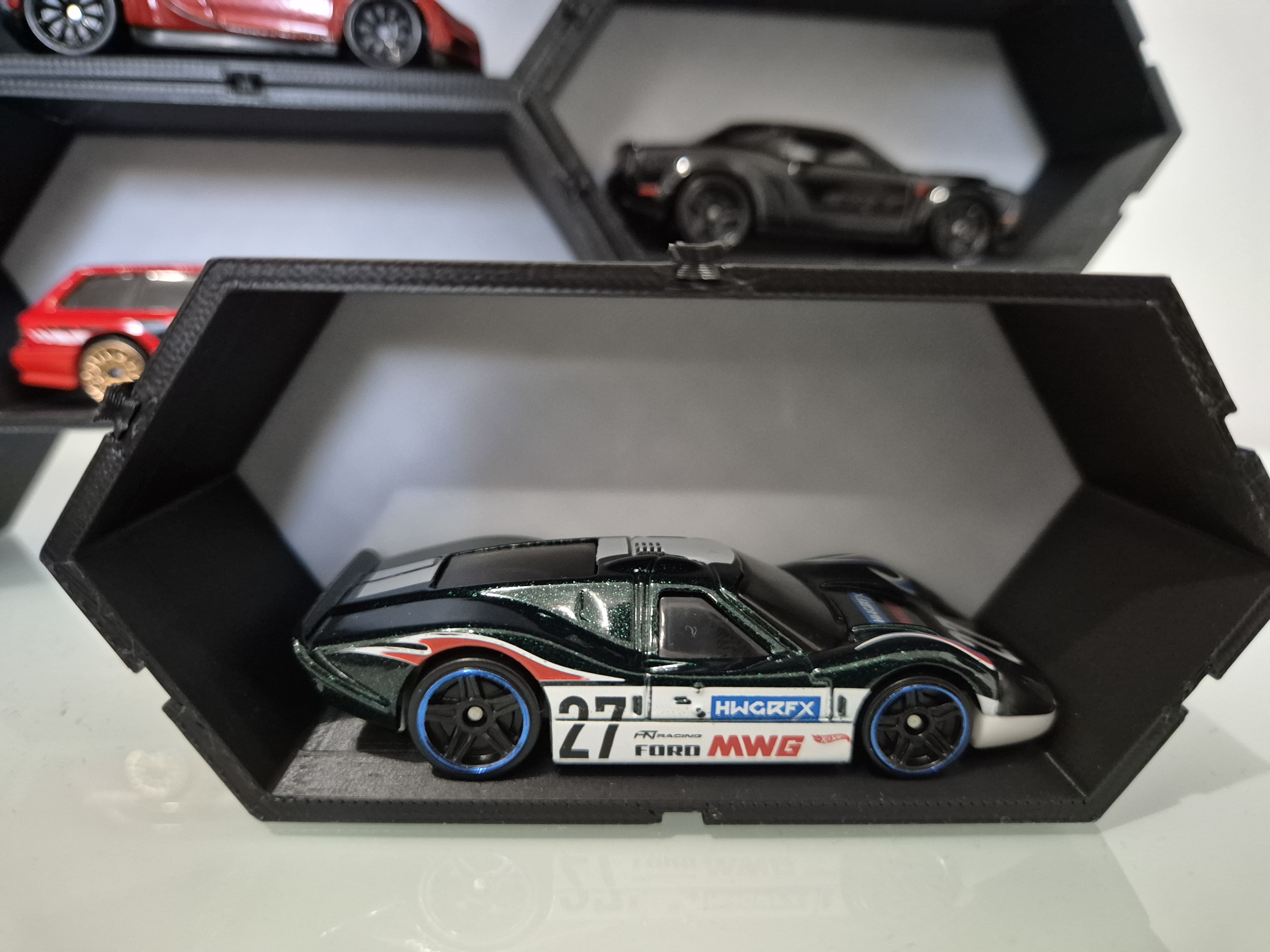 ModelCarGarageDisplay — miniatura 2