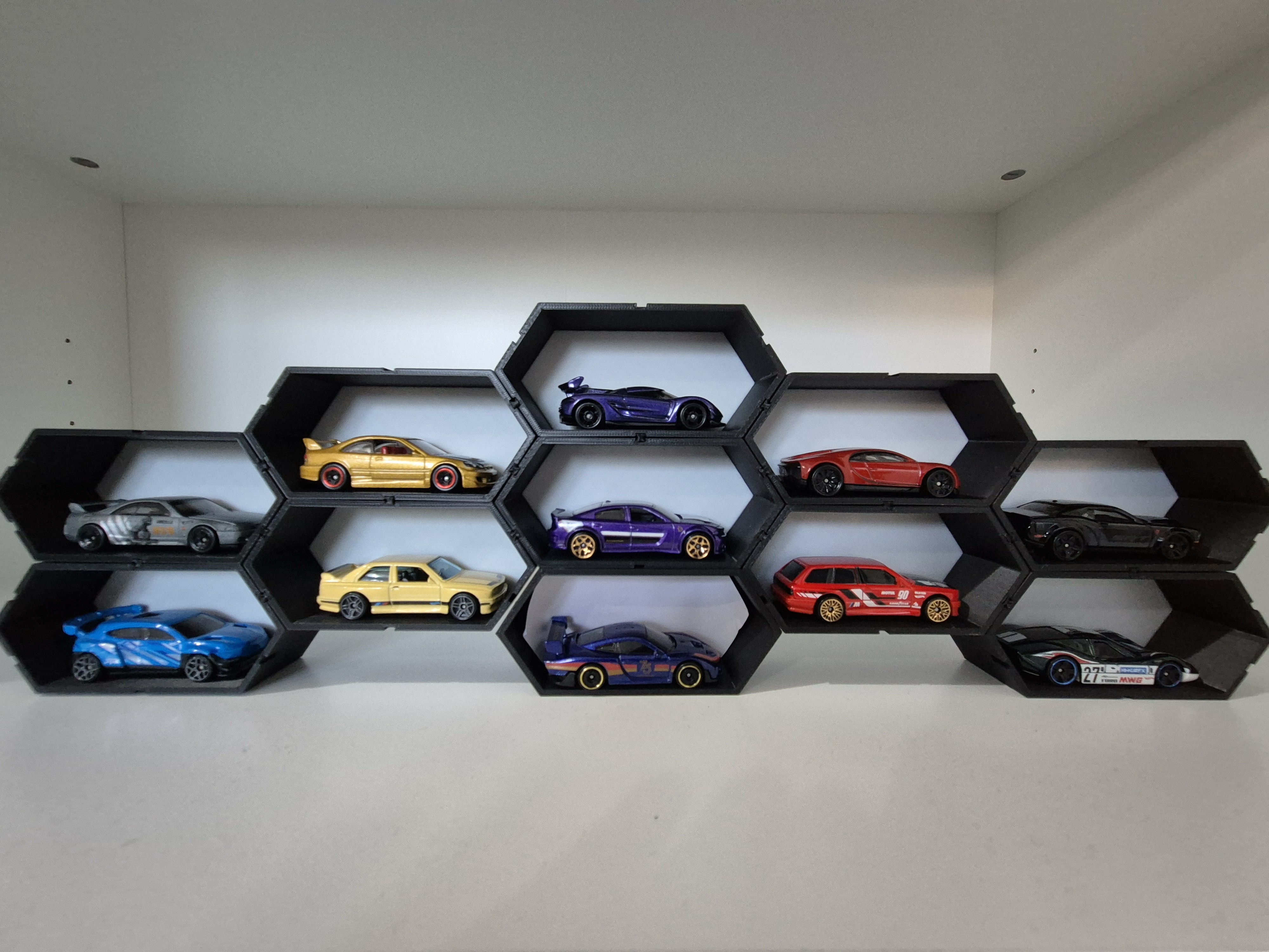 ModelCarGarageDisplay