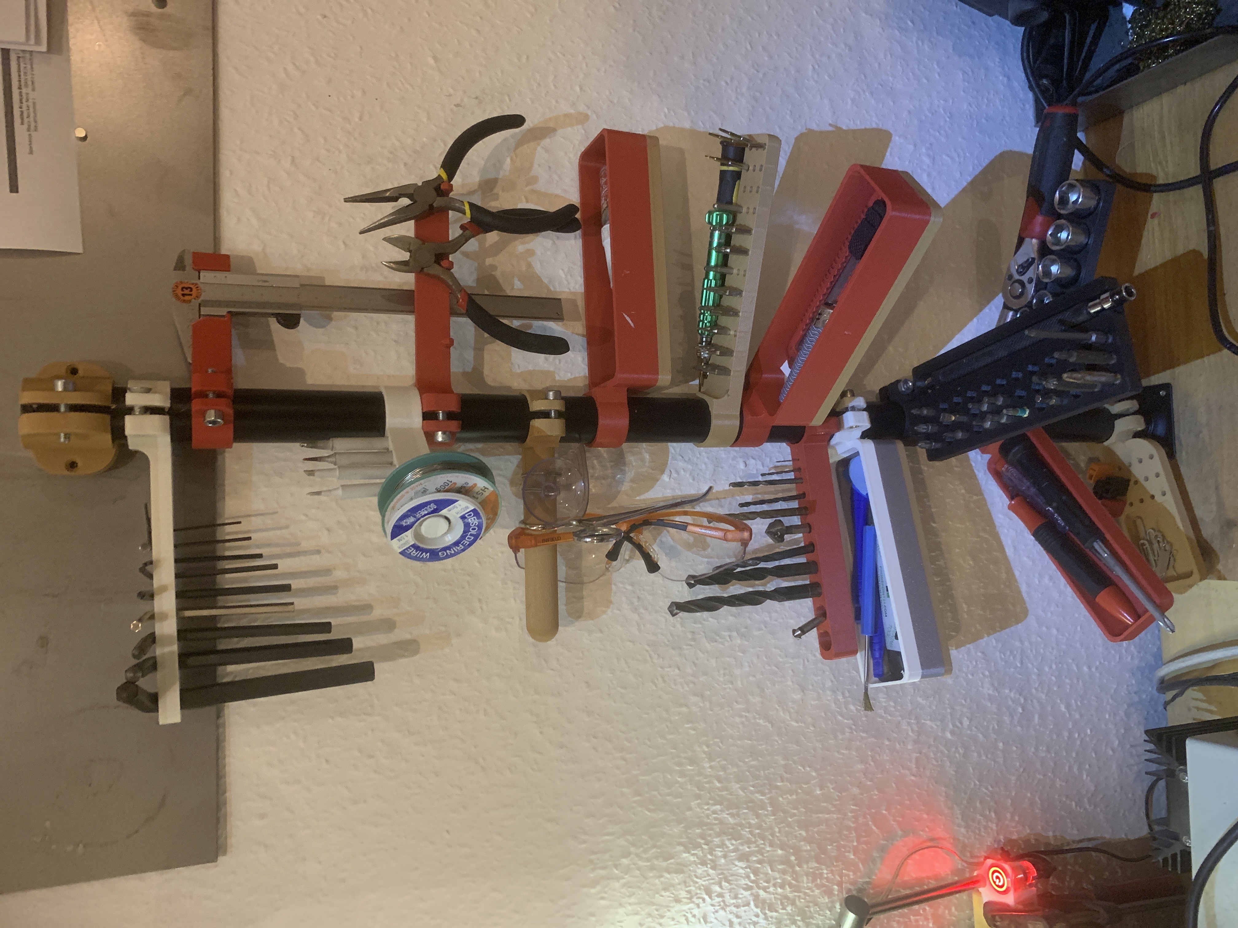 Tool storage and stacking tree high individuality