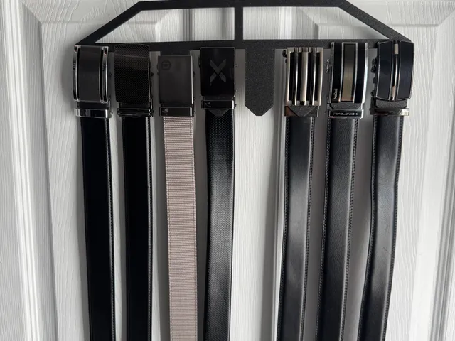 Ratcheting Belt Hanger X 8