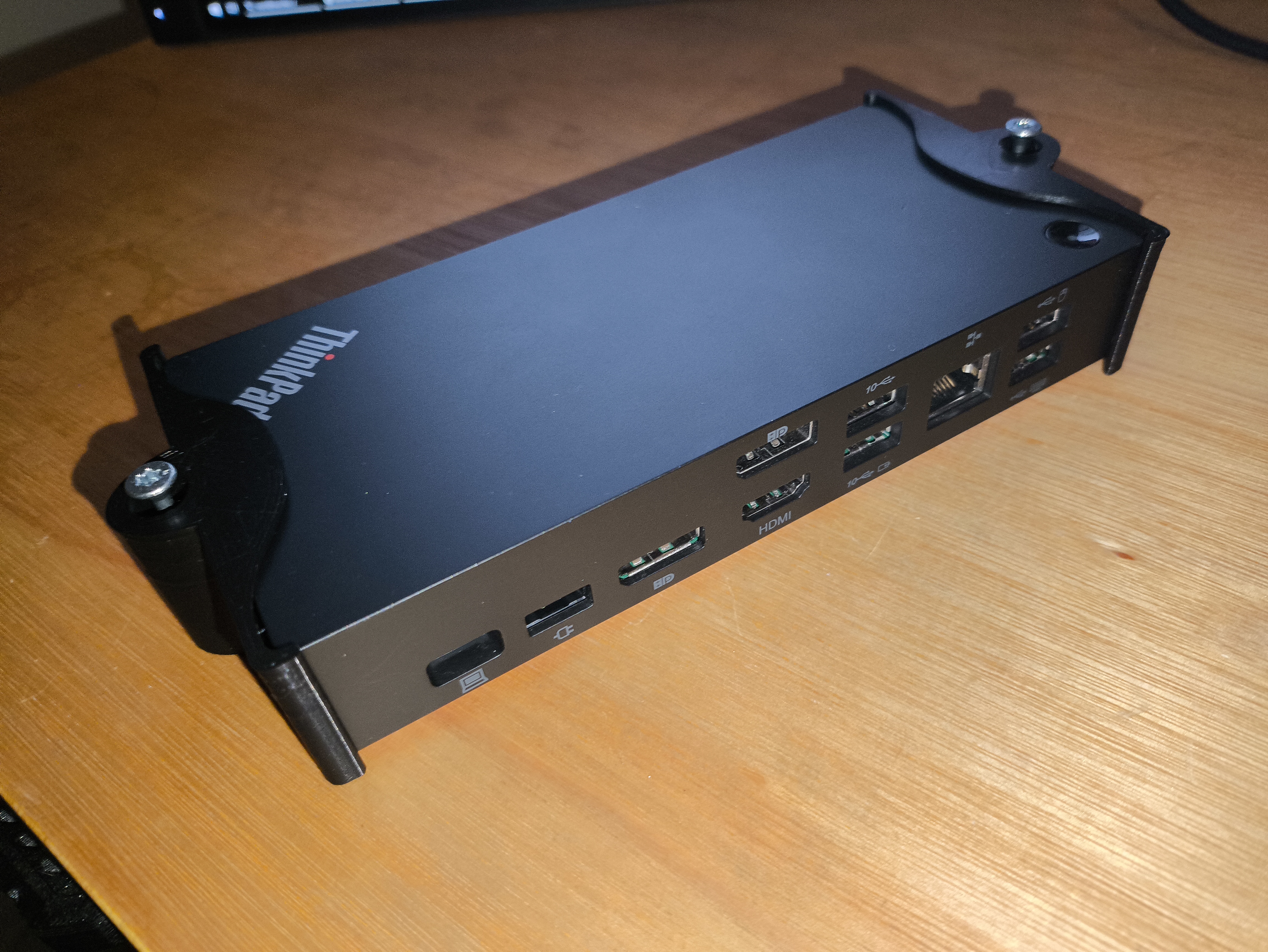 Lenovo ThinkPad Universal USB-C Dock v1/v2 mount - Easy remove