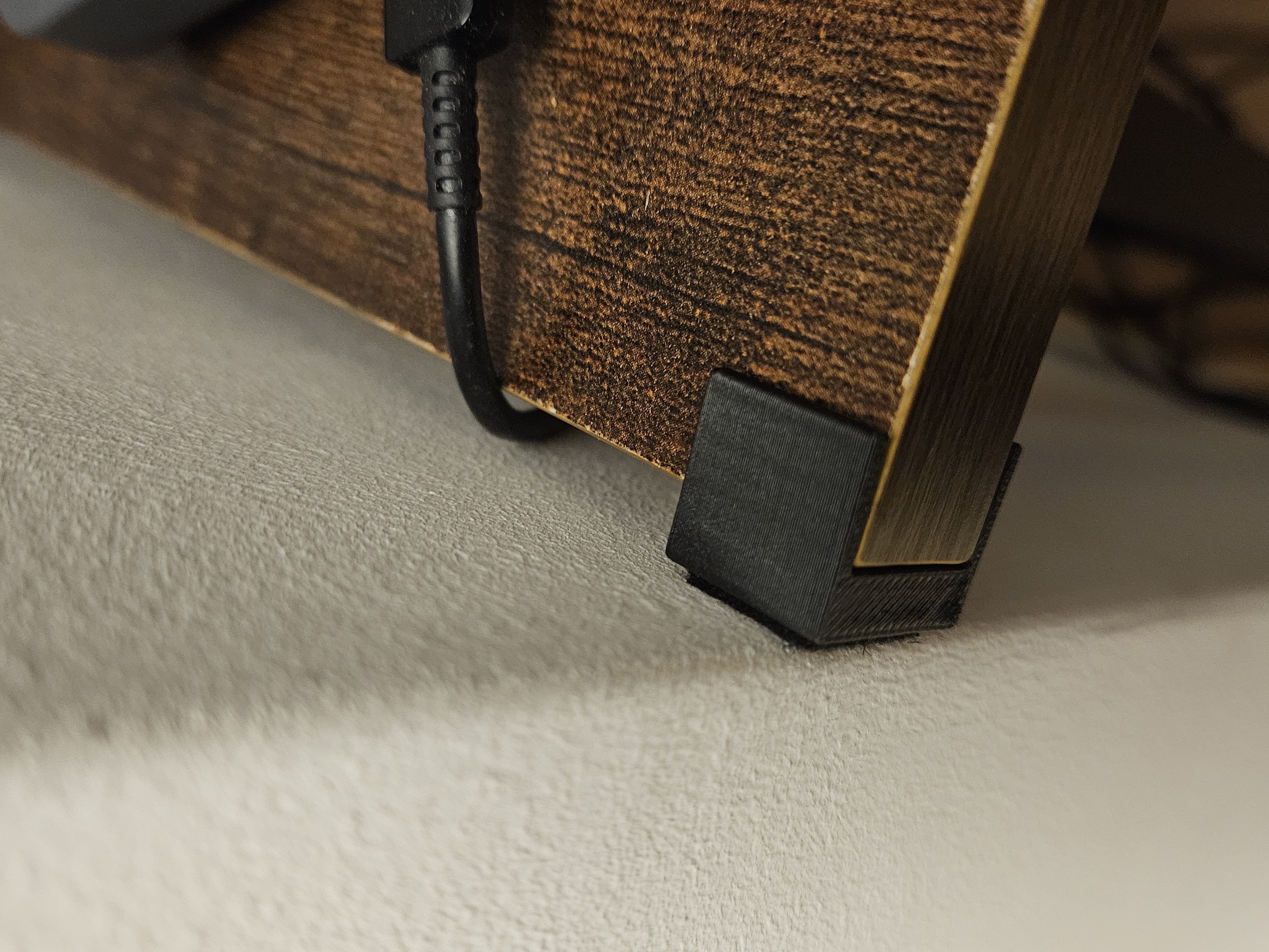 Table (15mm) spacer to wall