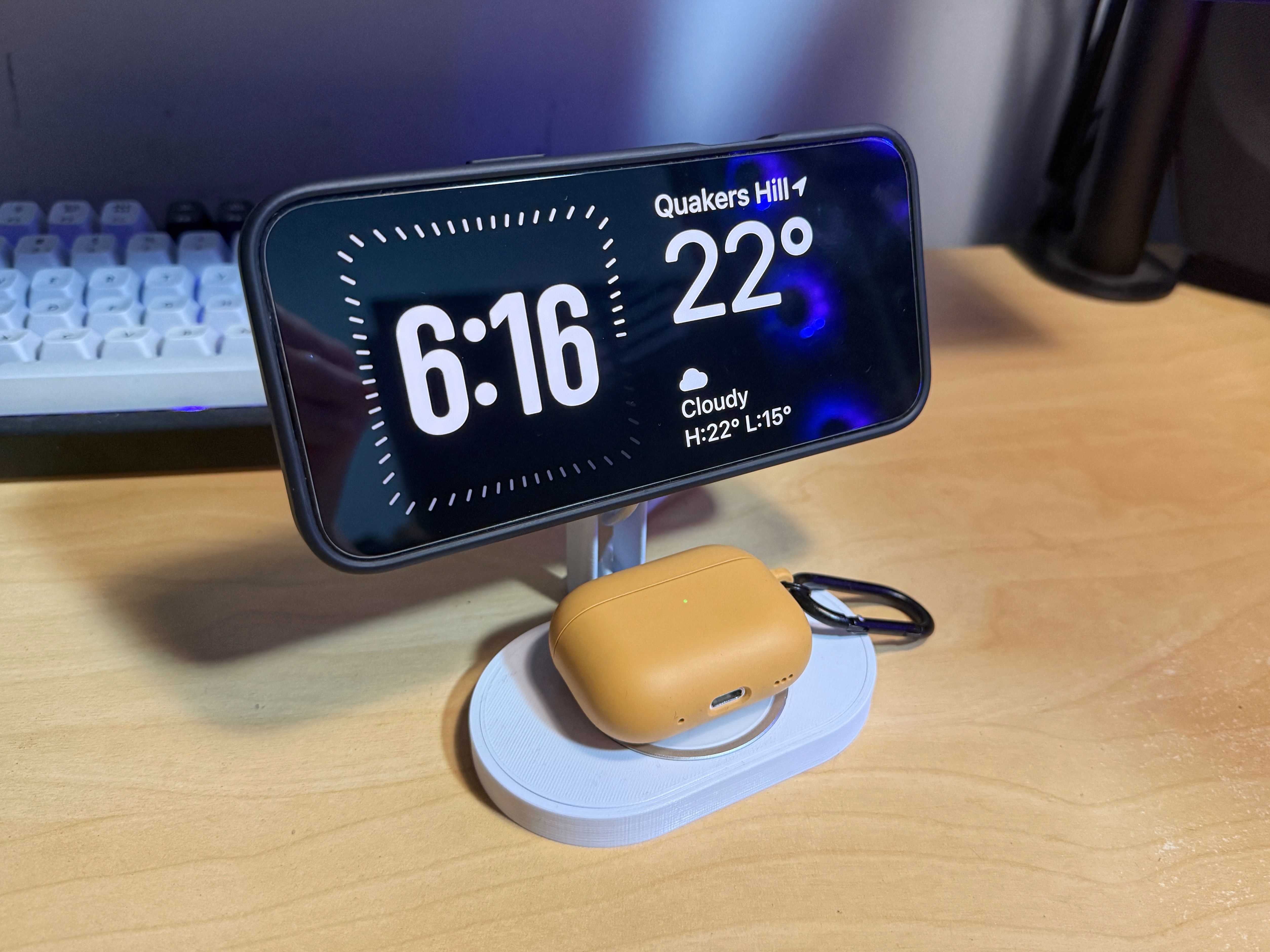 MagSafe iPhone and Airpods Charging Stand