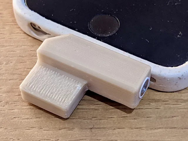 Lightning audio adapter case