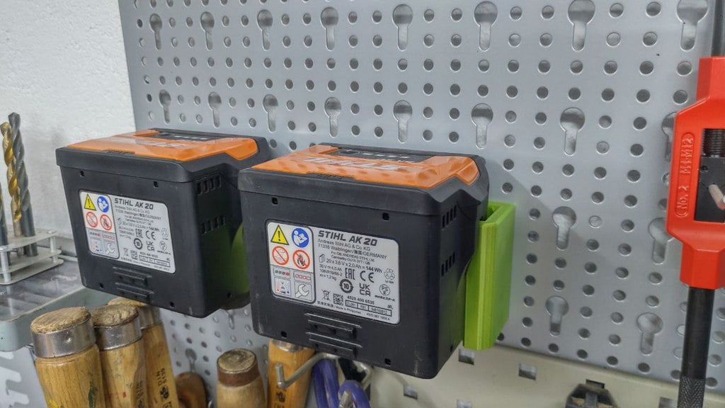 Stihl AK battery holder for toolwall mount
