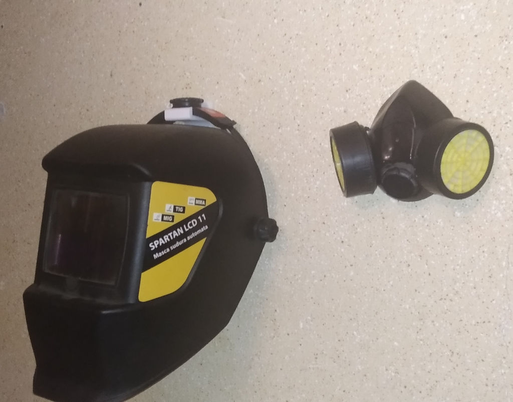 Welding mask wall hook