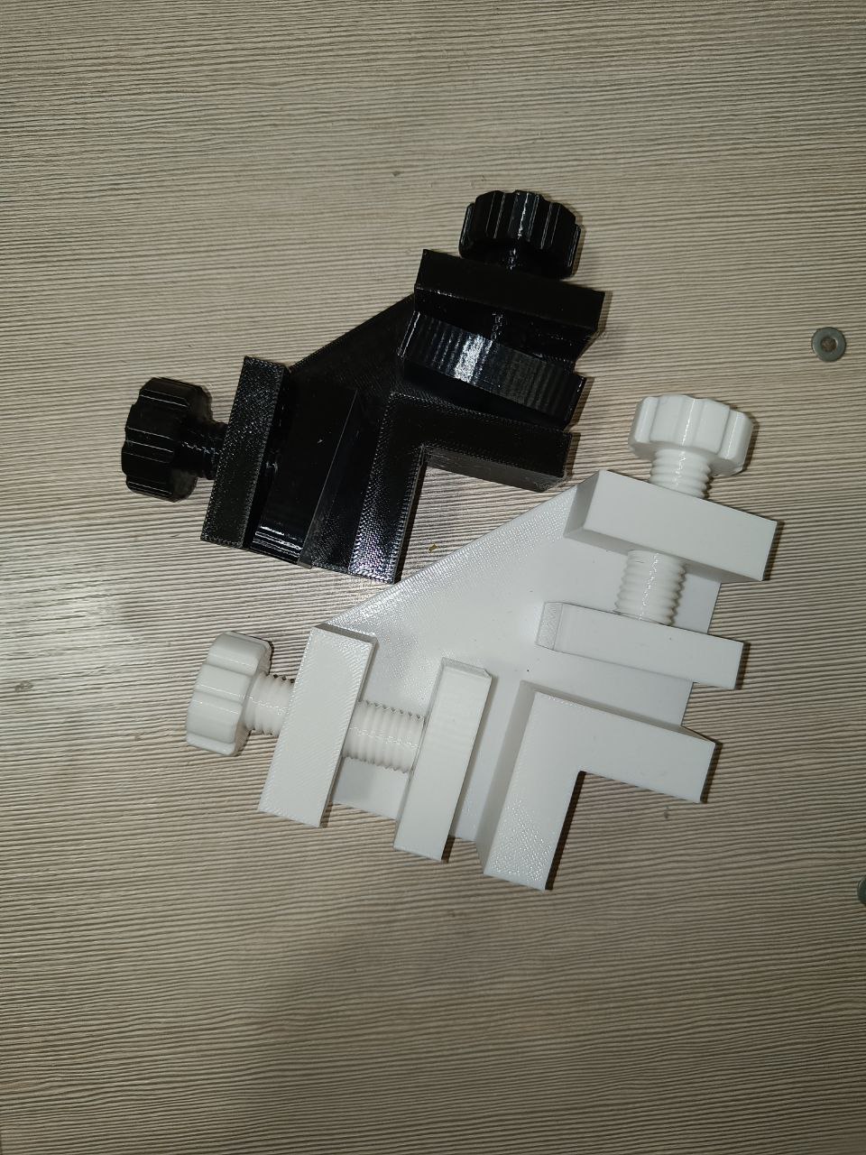 Corner clamp/vice