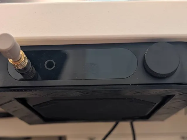 FiiO K11 desktop mount
