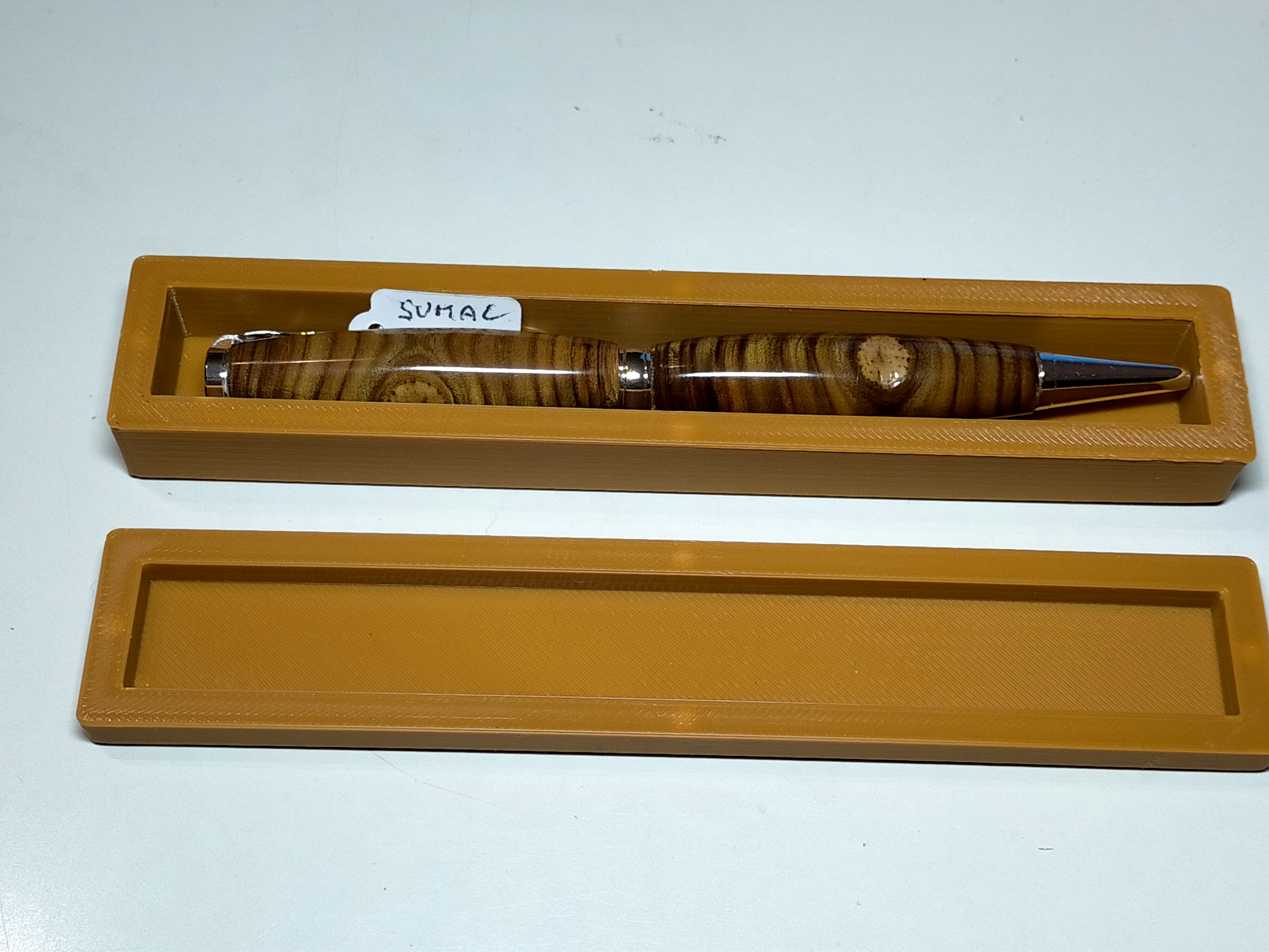 Boite à stylo magnétique - Magnetic pen box