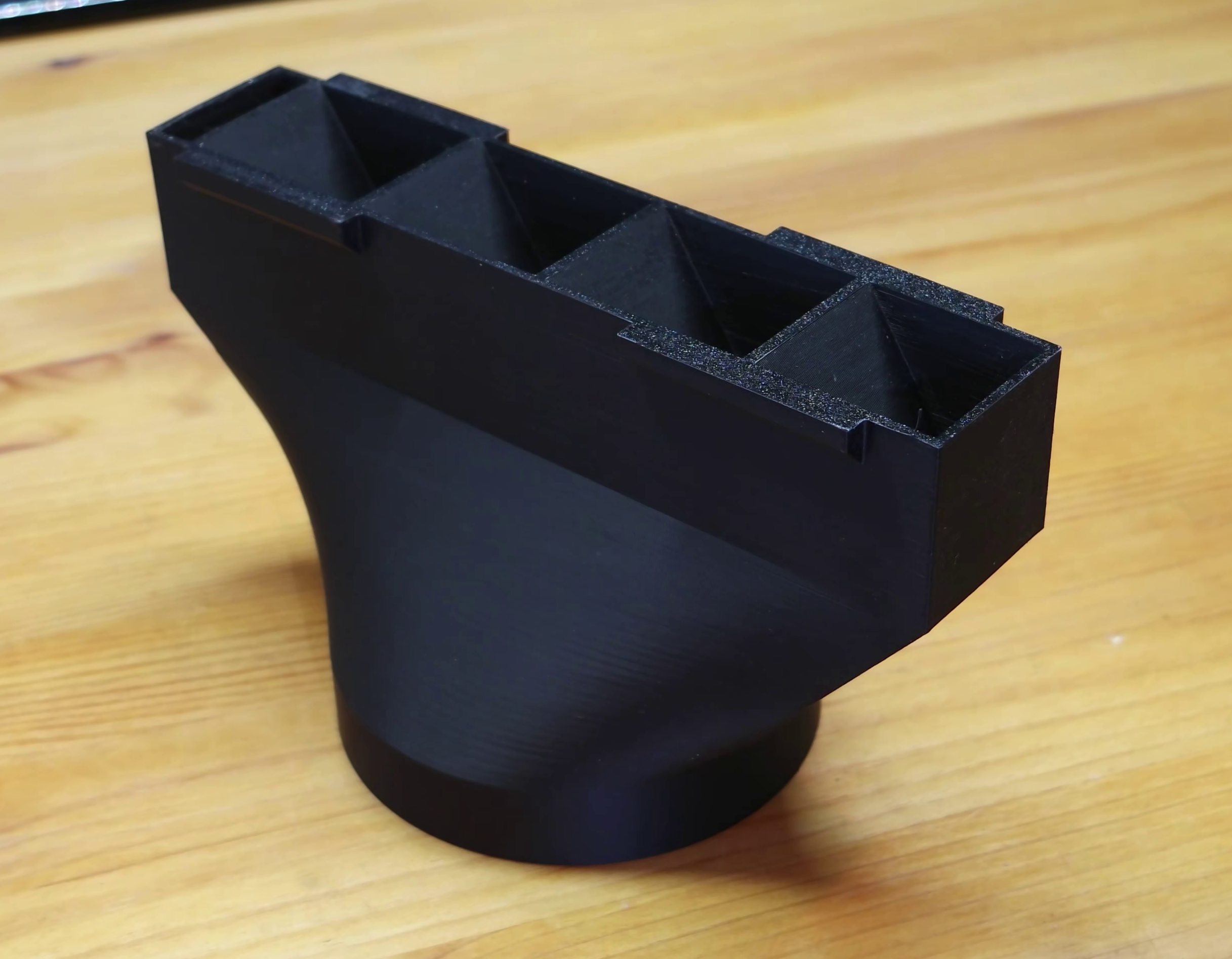 Window exhaust for 100mm duct, with rain slats