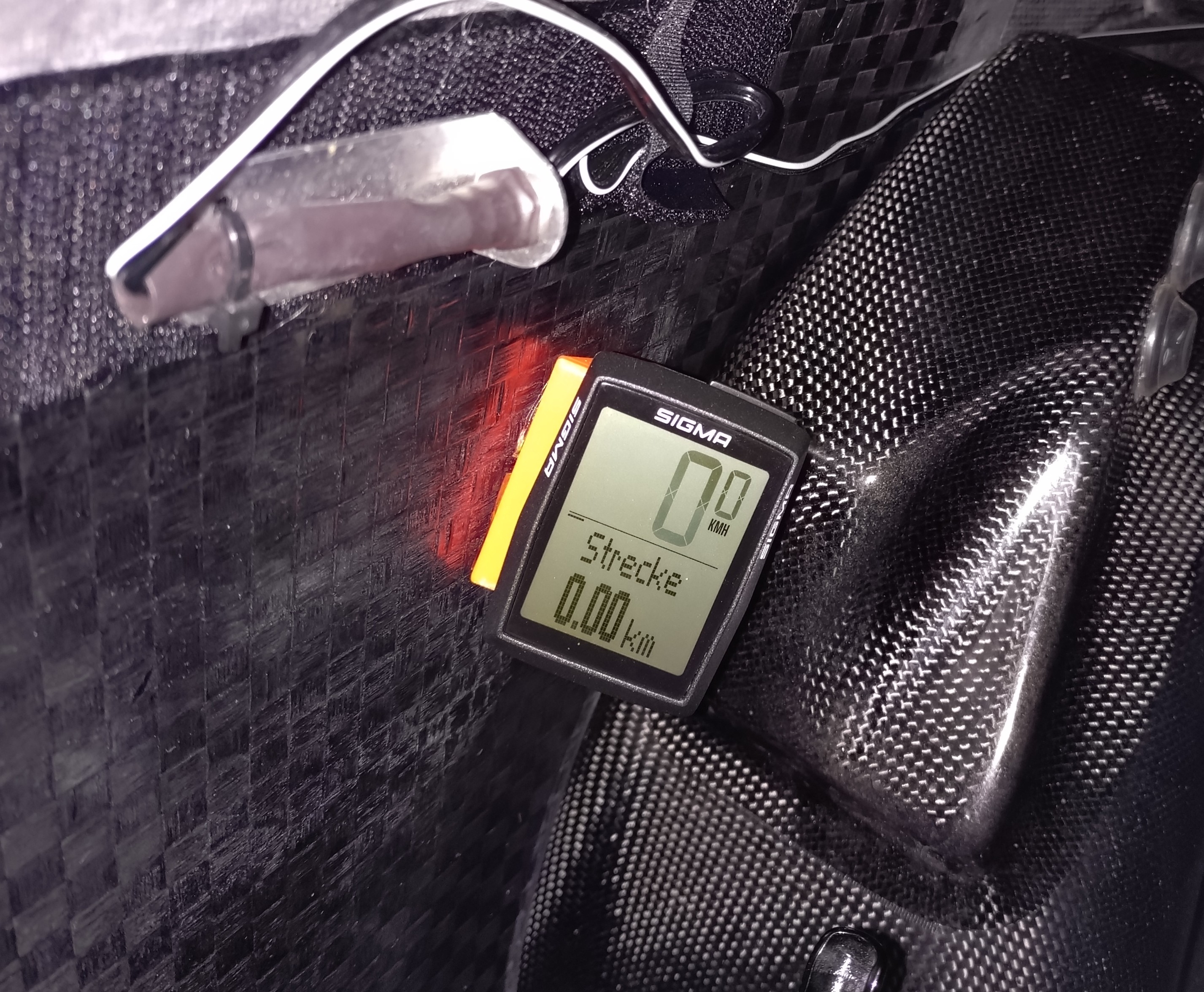 Sigma speedometer console for velomobiles (FreeCAD)