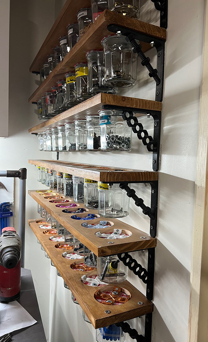 Nut & Bolt shelf bracket — thumbnail 3