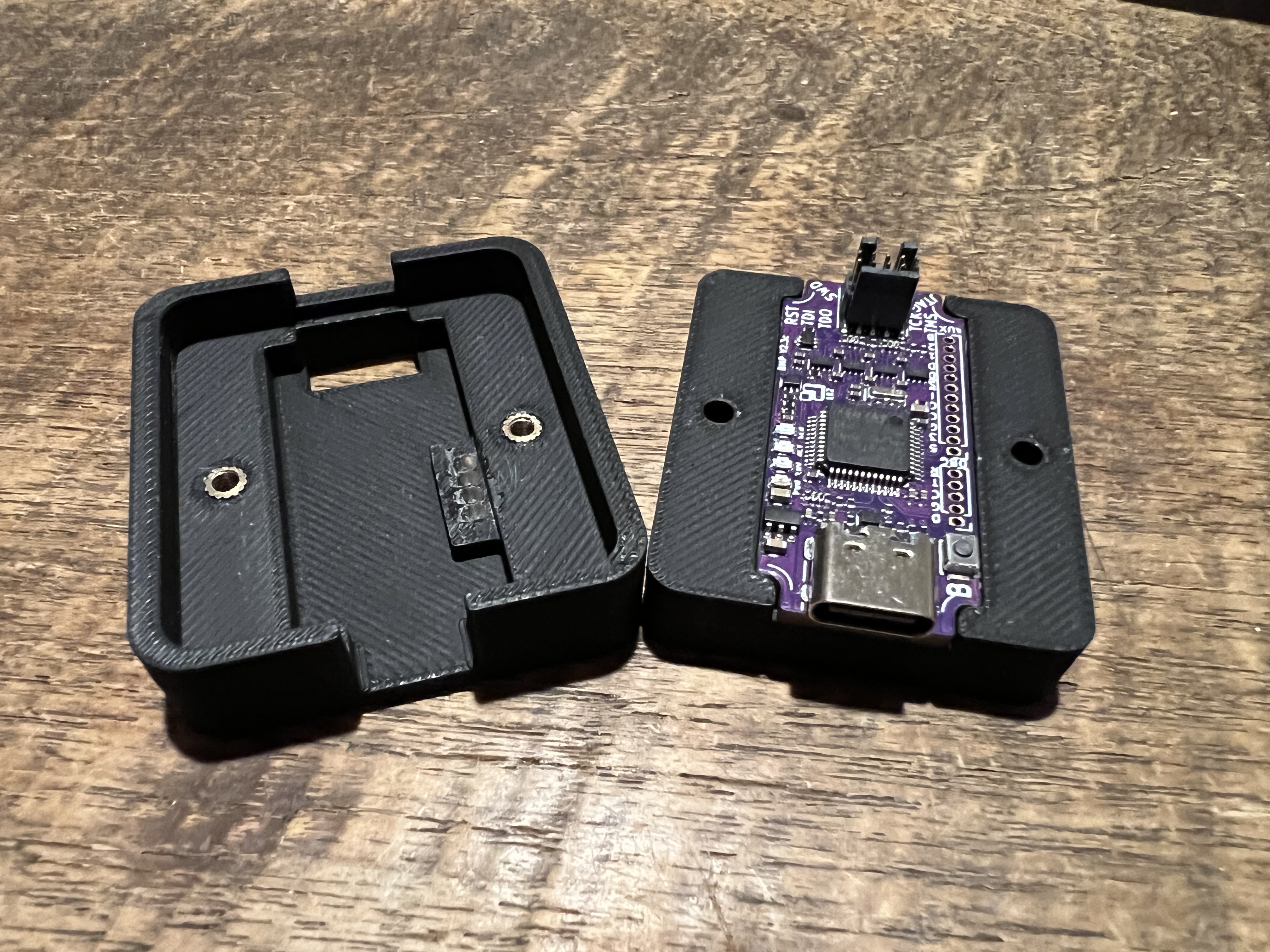 Black Magic Probe v2.3 Case with Light Pipes
