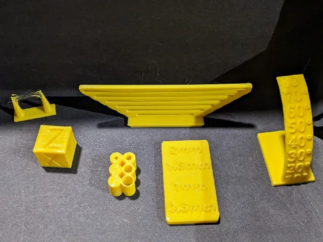 Bed Test - Overhang Test - Calibration Cube - Hole Test - Stringing Test - Bridgeing Test