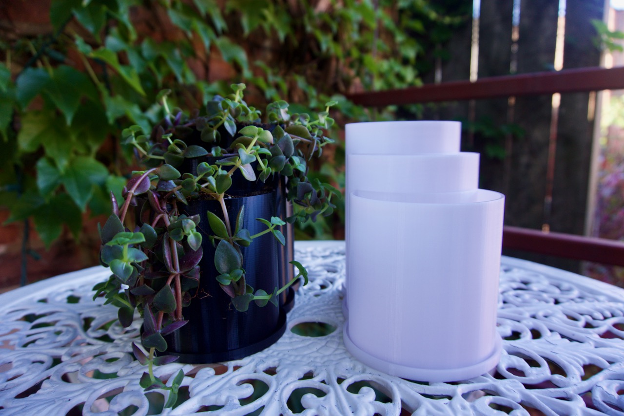 Three-tiered Halfmoon Planters — thumbnail 2