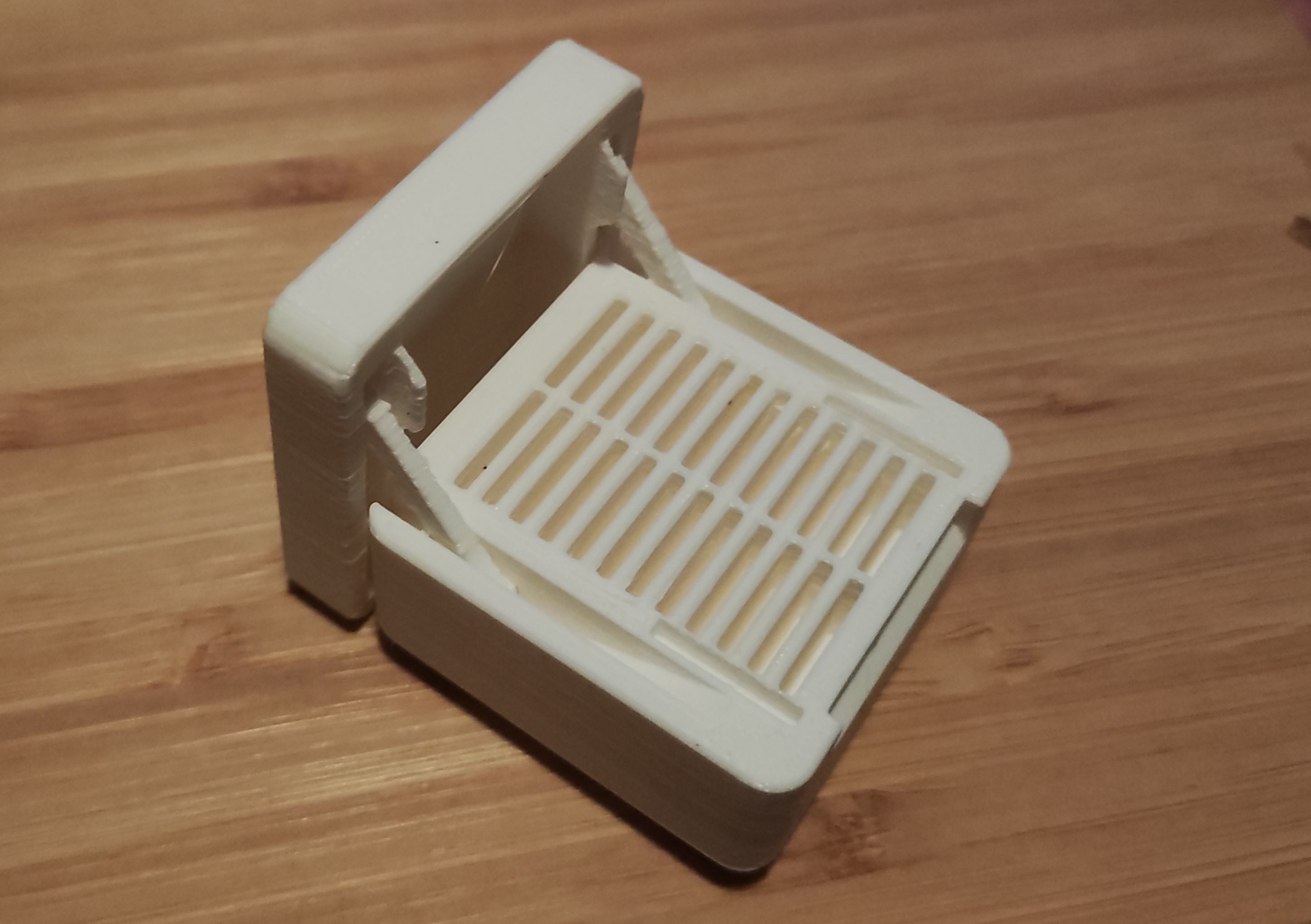 Remixed Hinged MicroSD Card Box - Gridfinity compatible 3D model thumbnail