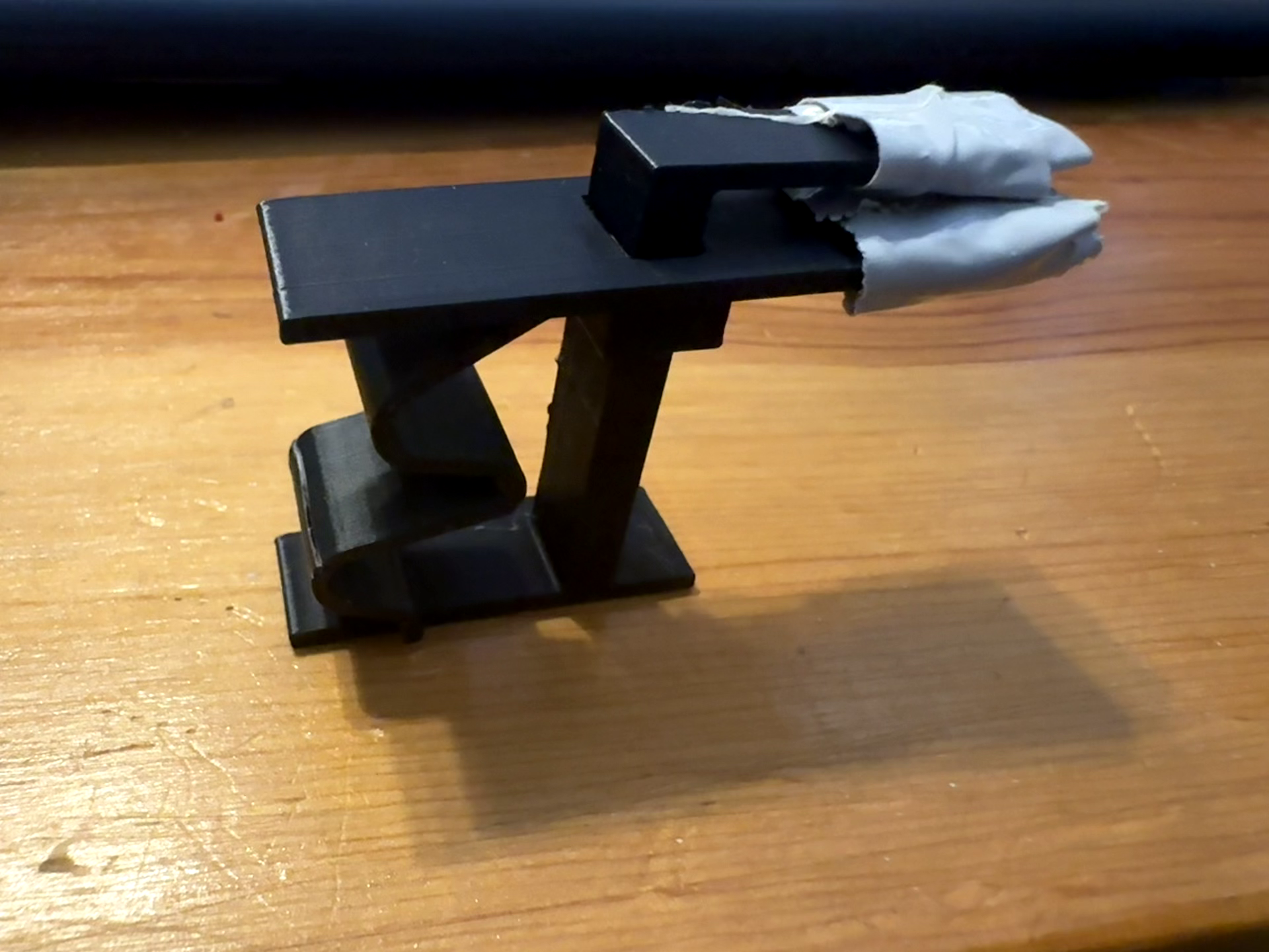 Parallel clamp for small thingsV1