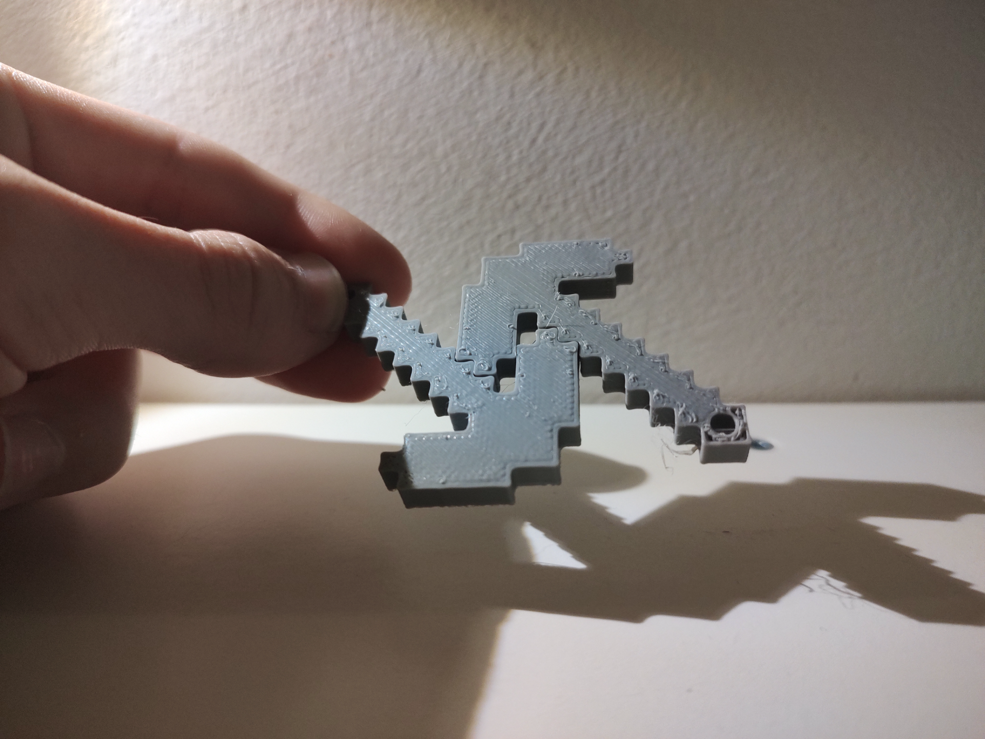 Miniatura 4 do modelo 3D Minecraft pickaxe keychain