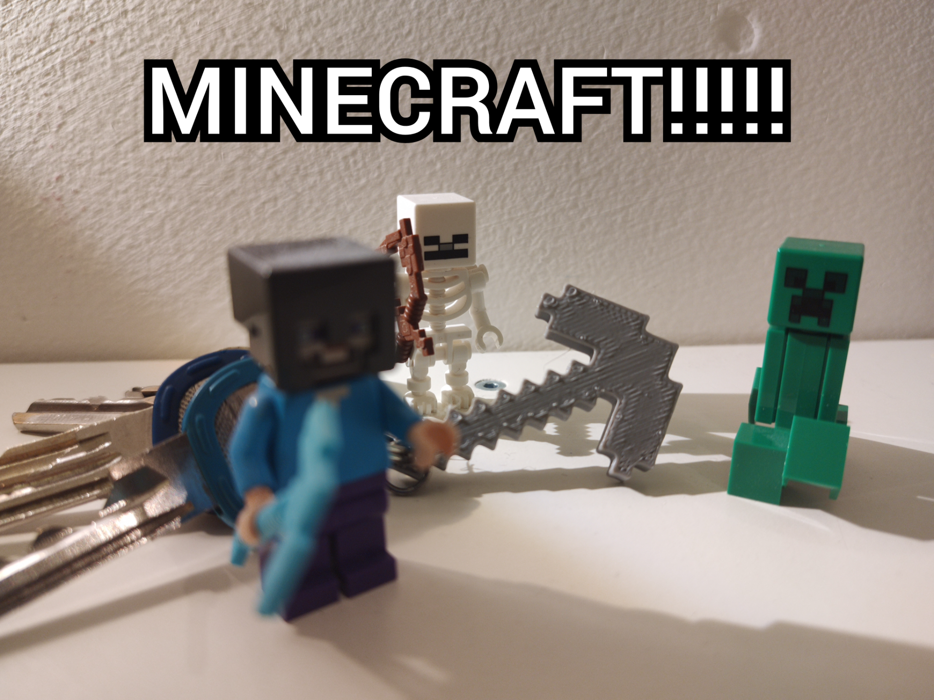 Miniatura 5 do modelo 3D Minecraft pickaxe keychain