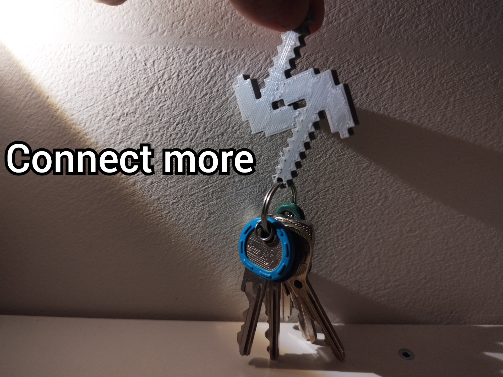 Miniatura 3 do modelo 3D Minecraft pickaxe keychain
