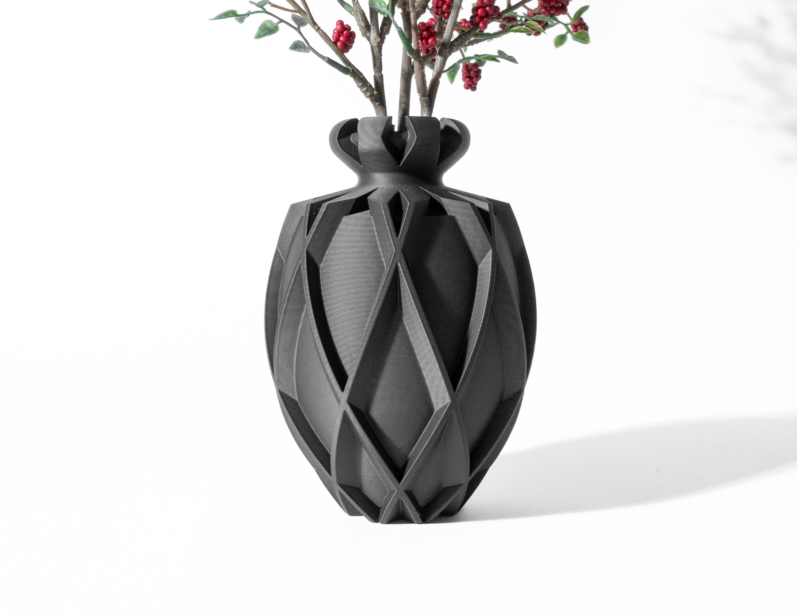 The Jari Vase, Modern and Unique Home Decor for Dried and Preserved Flowers