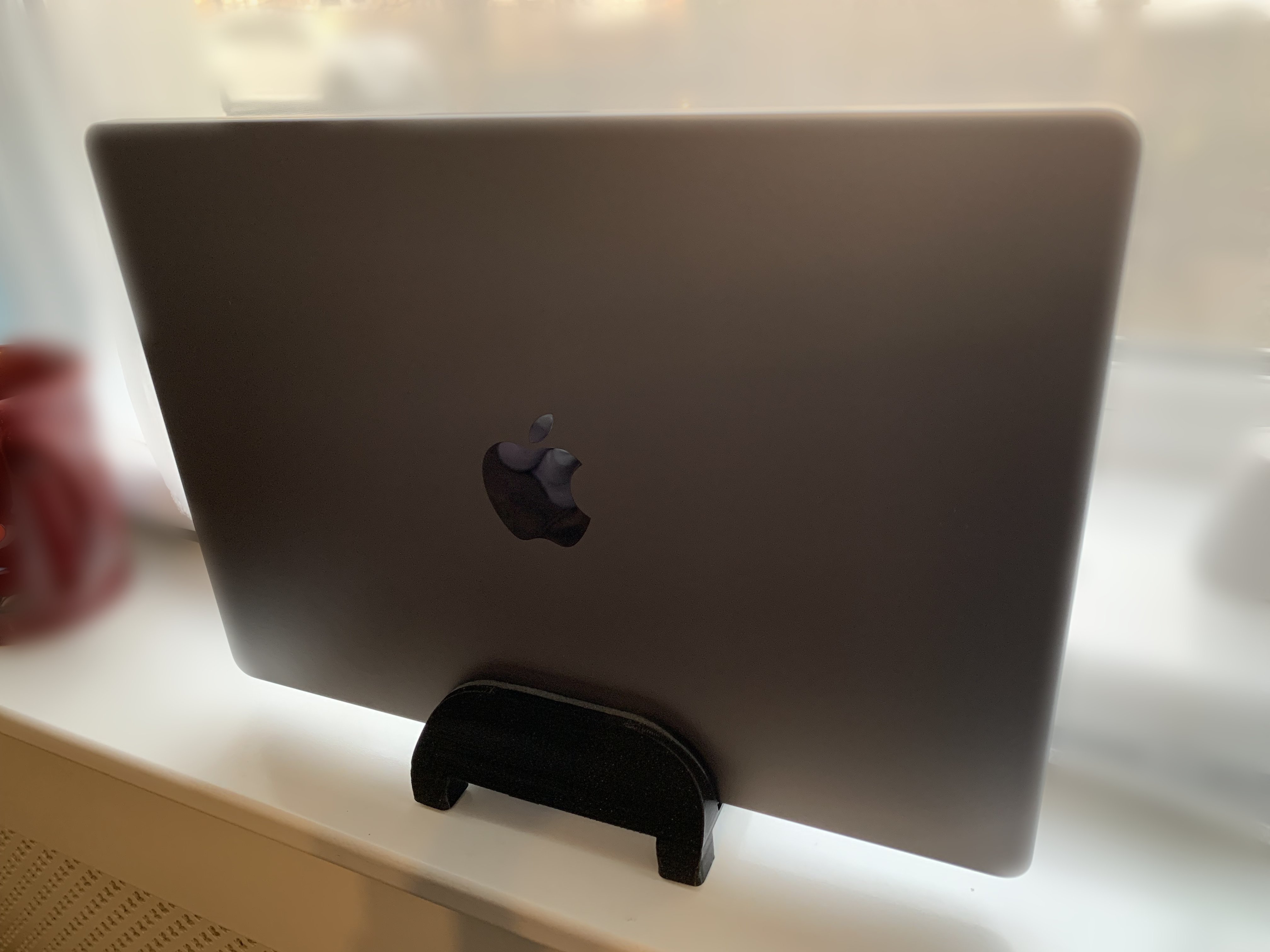 MacBook Pro 14" 2021 stand