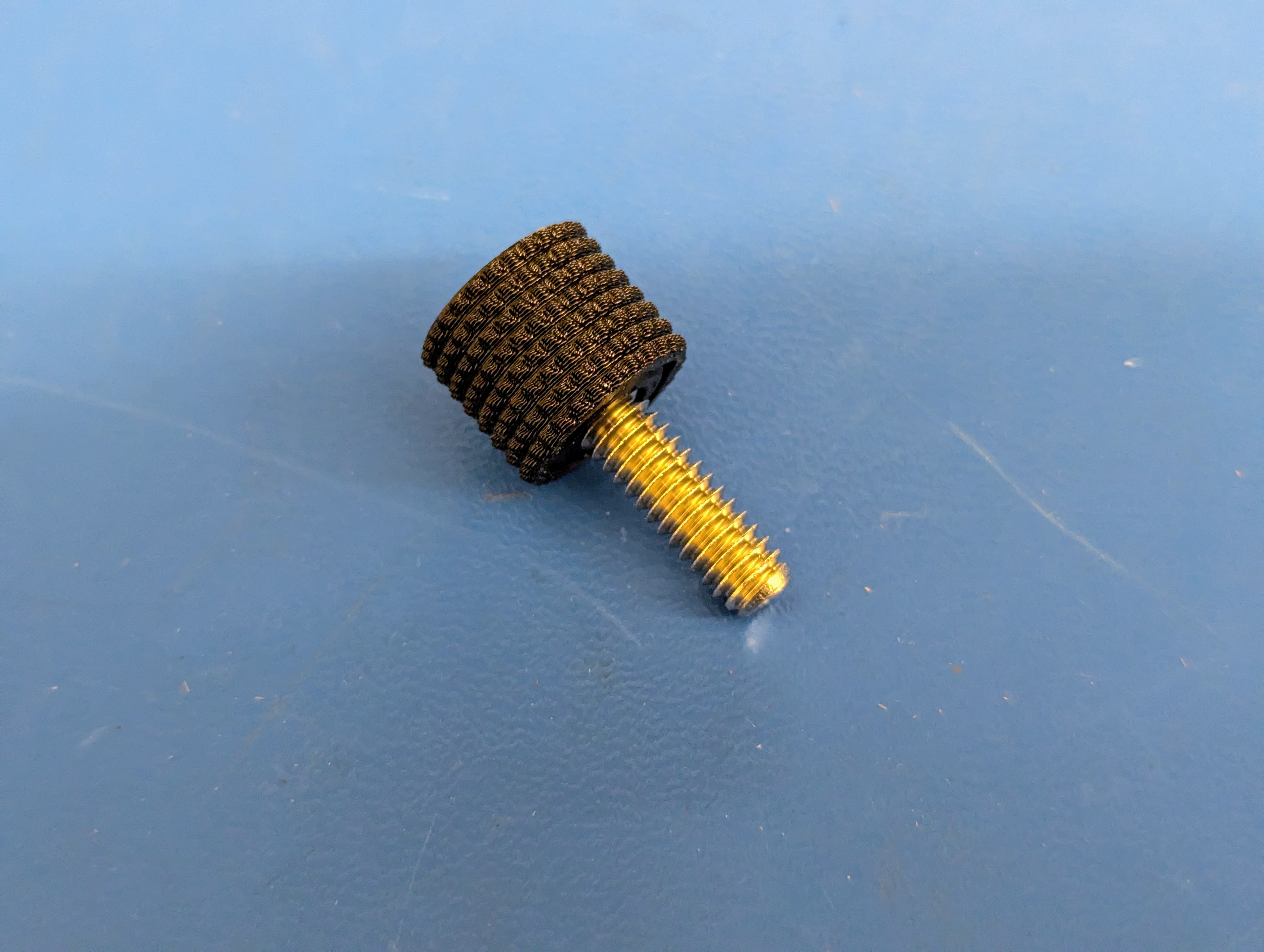 Reinforced Knurled 1/4-20 Thumbscrew Adapter