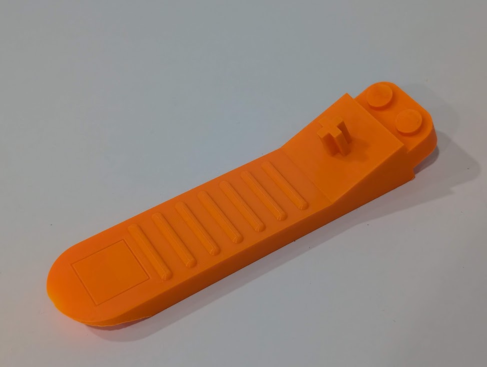 Brick separator replica