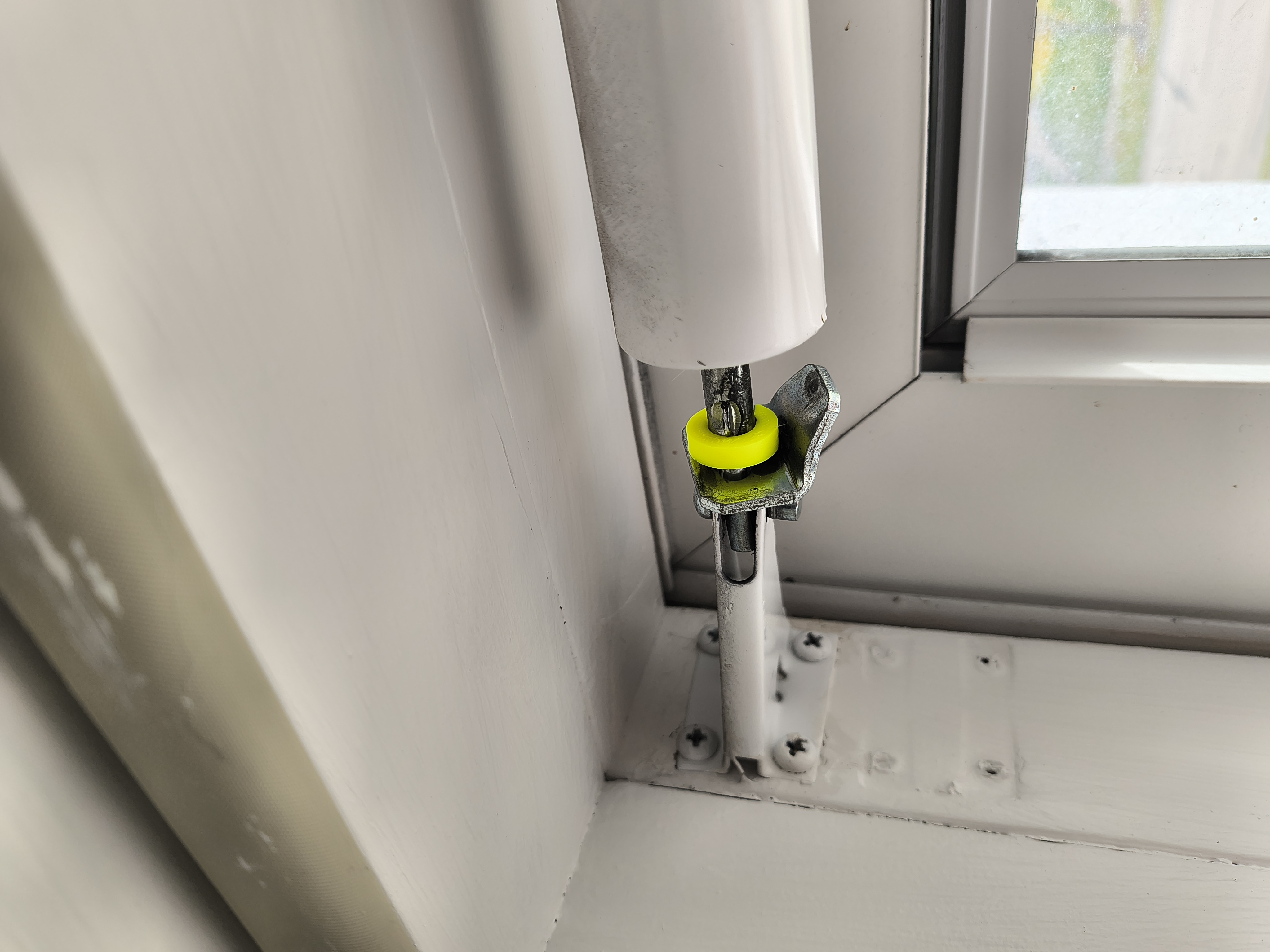 Storm/ Screen Door Piston Clip