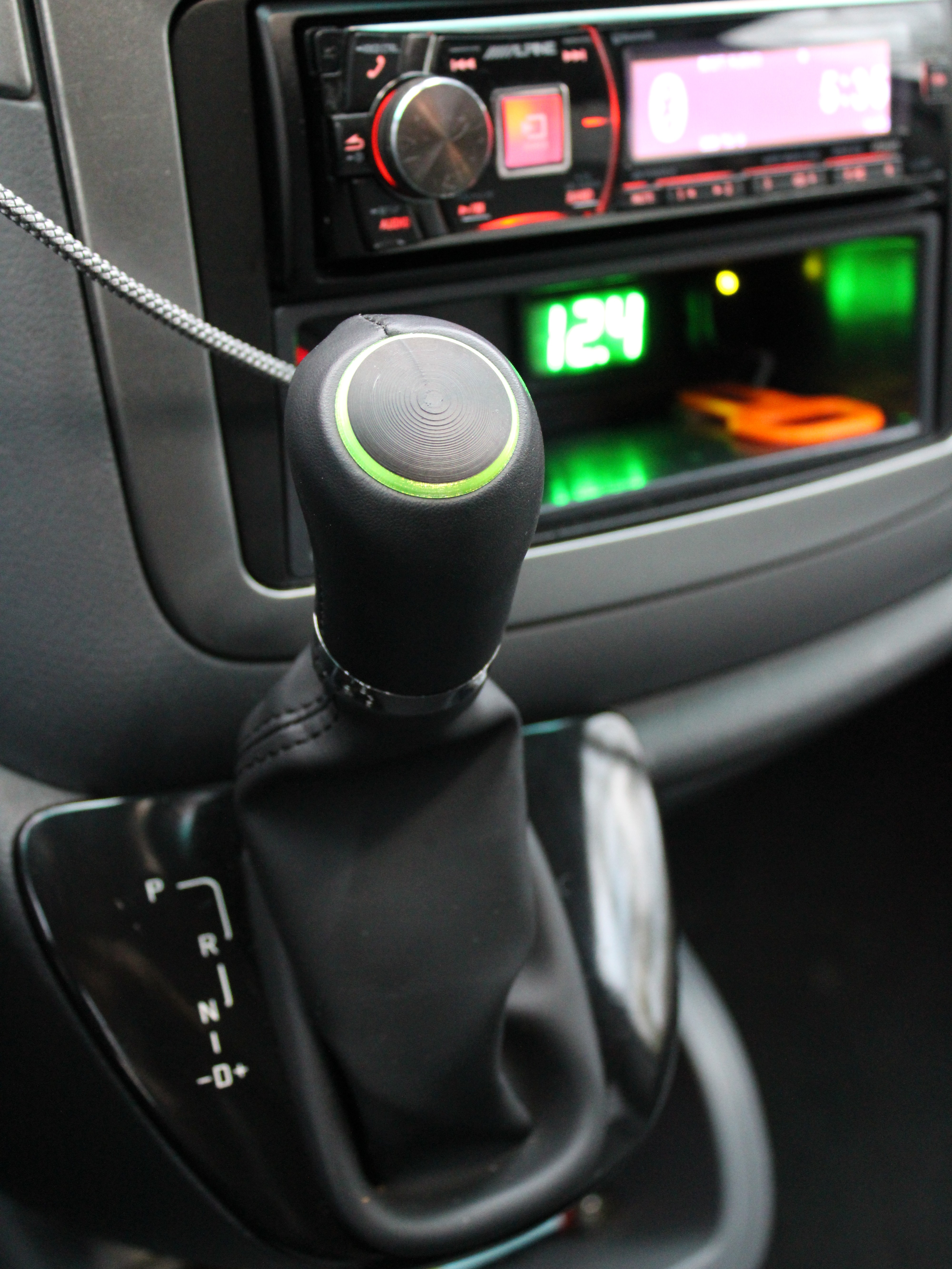 W639 Aftermarket Automatik Shift Knob Cap