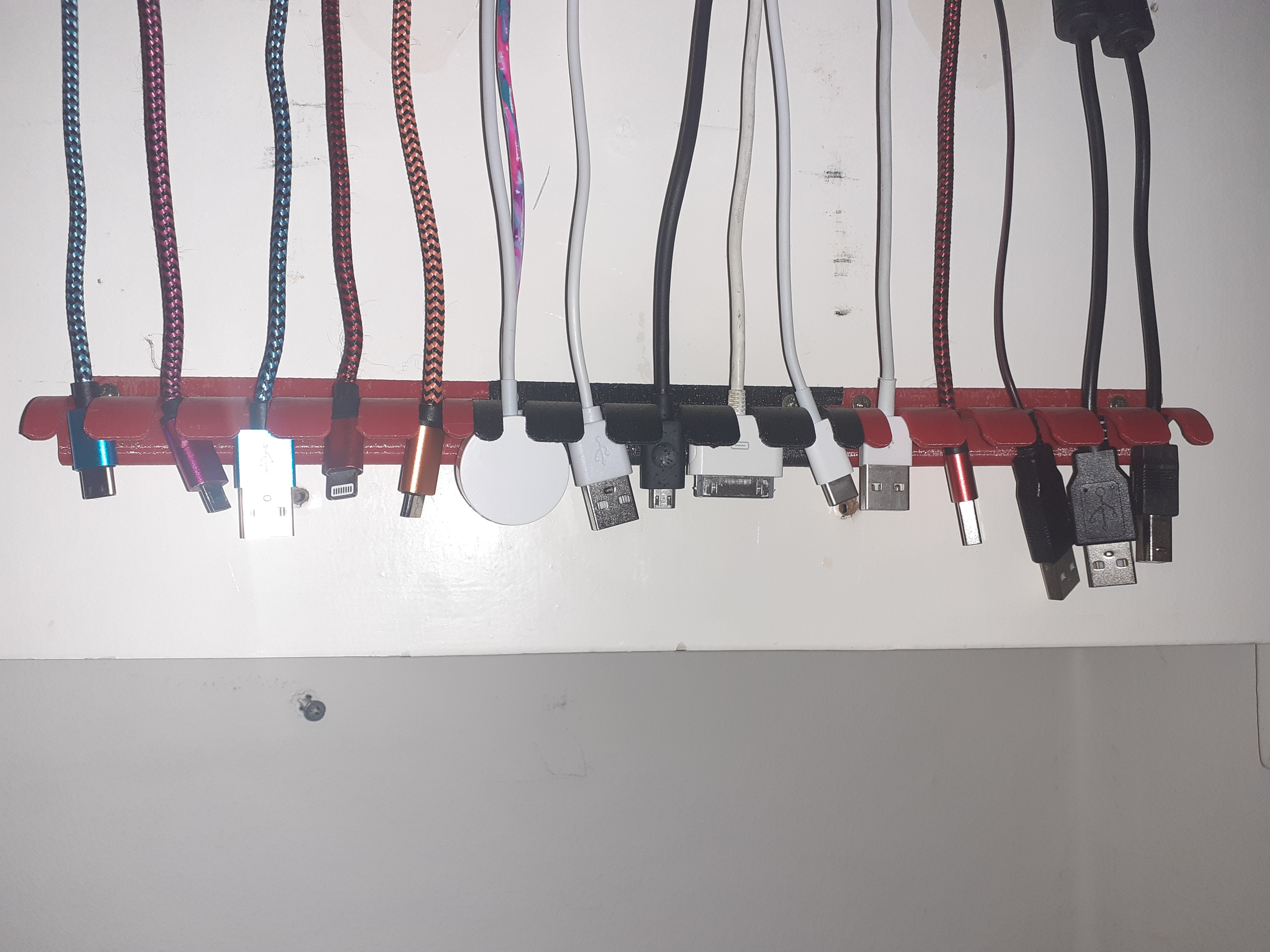 USB / DATA Cable Hanger — miniatura 2