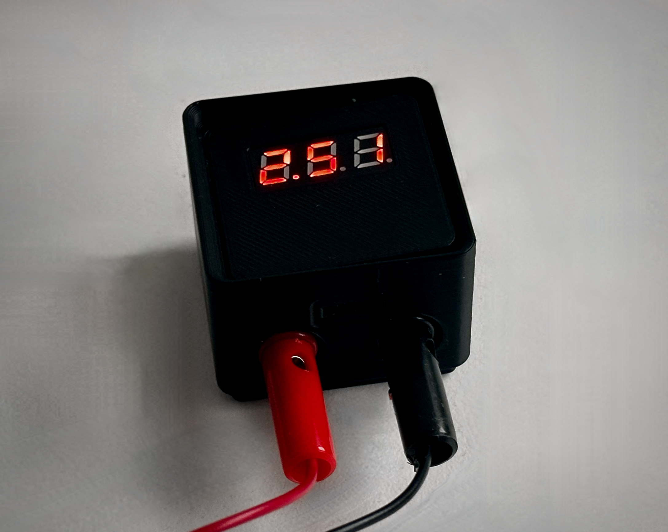 Miniatura 2 do modelo 3D Mini Gridfinity Voltmeter