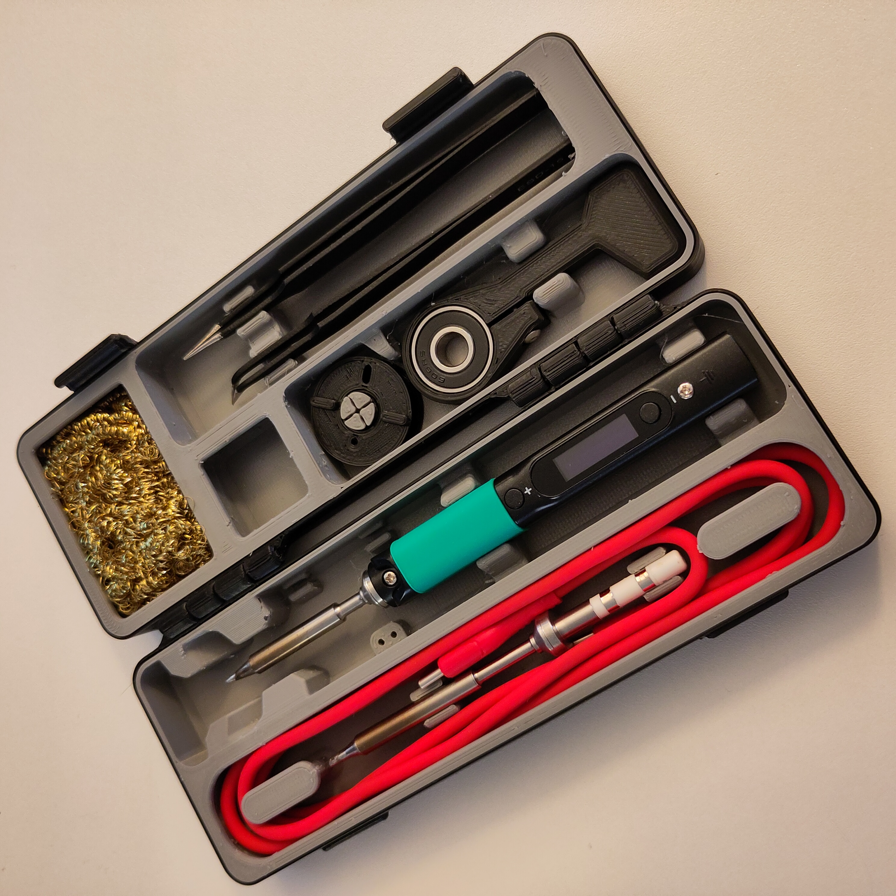 Pinecil insert with tip holder in cable compartment — miniatura 3