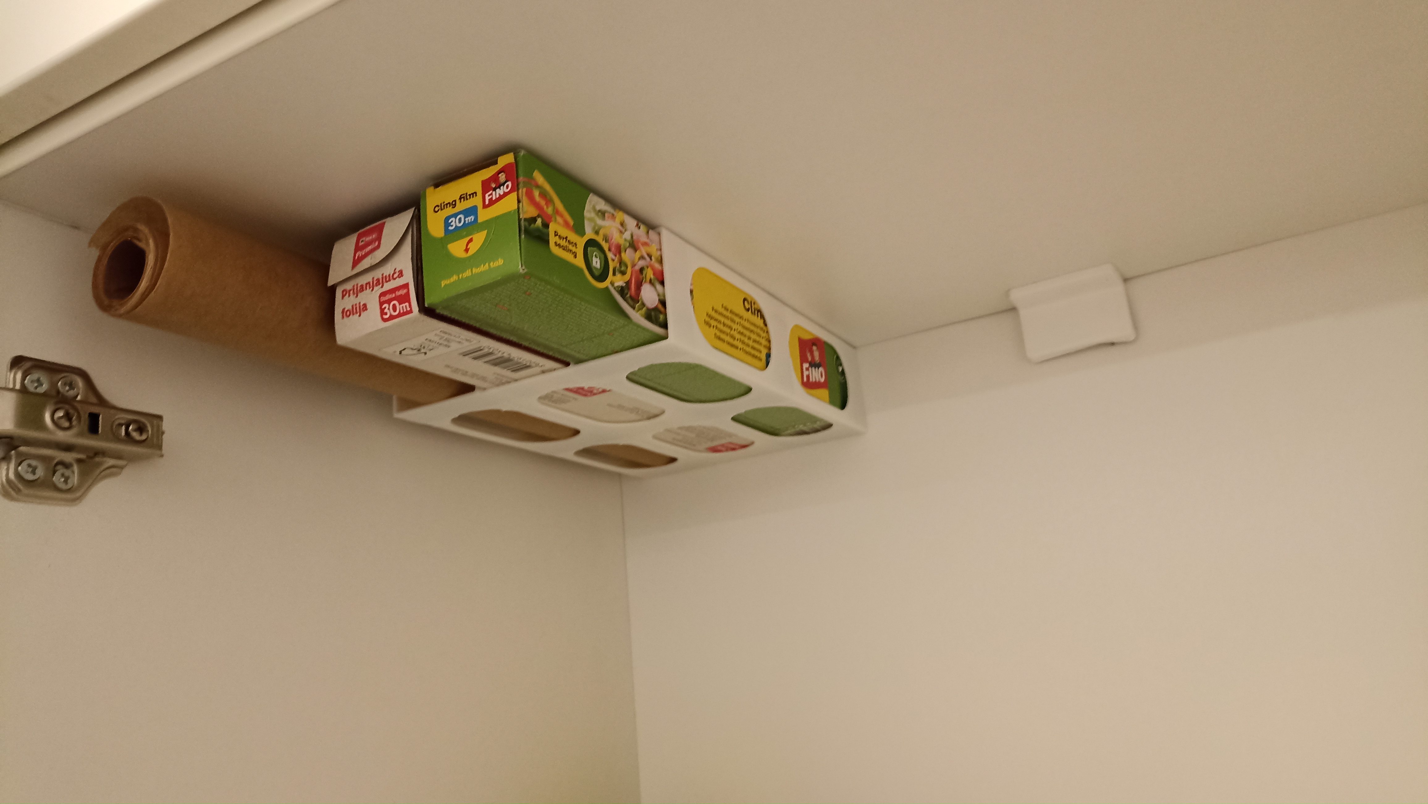 Aluminium/cling foil or baking paper holder