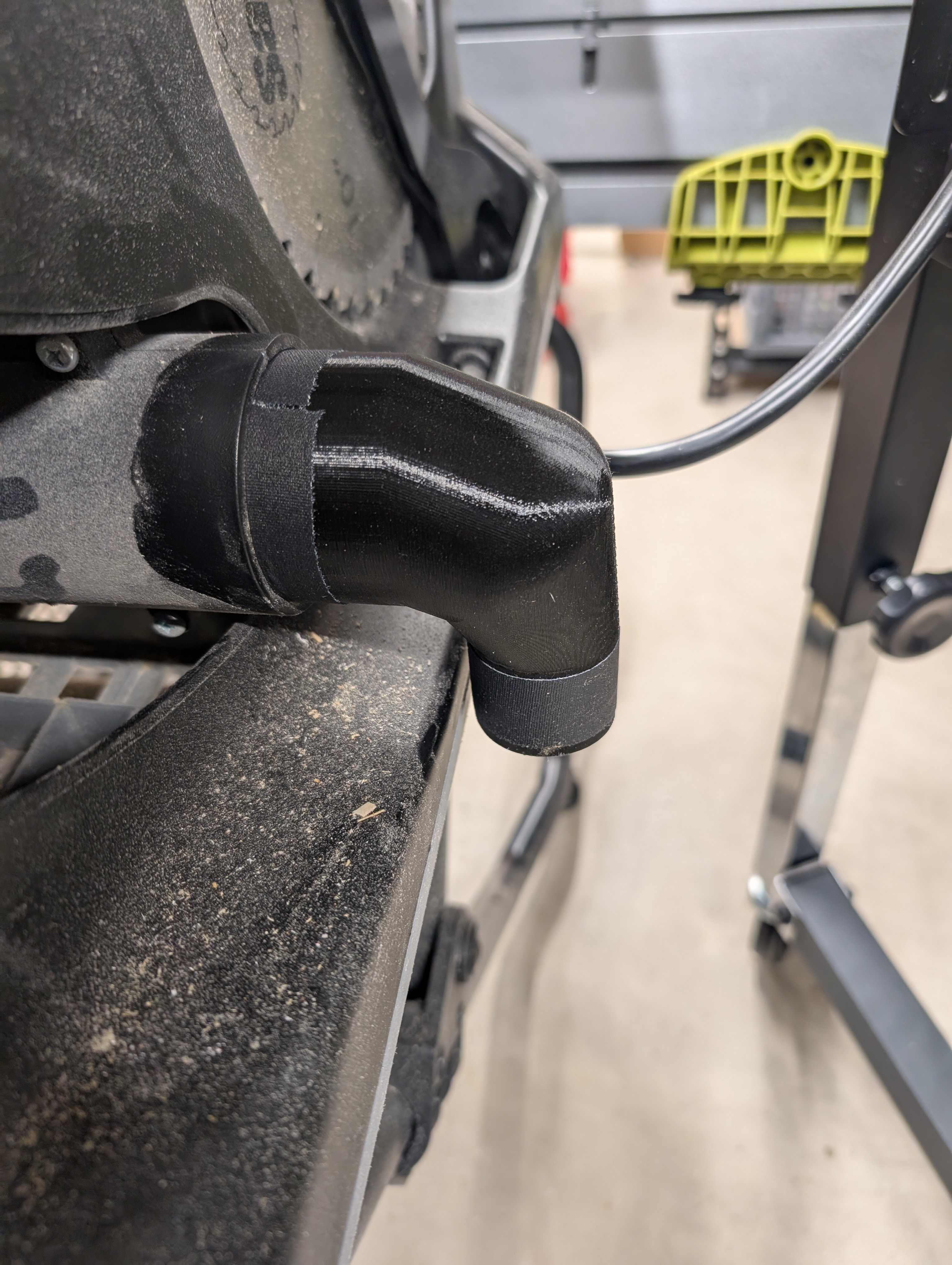Table Saw Offset vacuum adapter