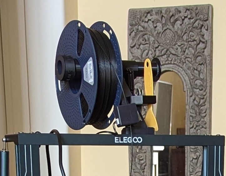 Elegoo Neptune 4 Plus filament spool alignment and friction reducing adapter sleeve