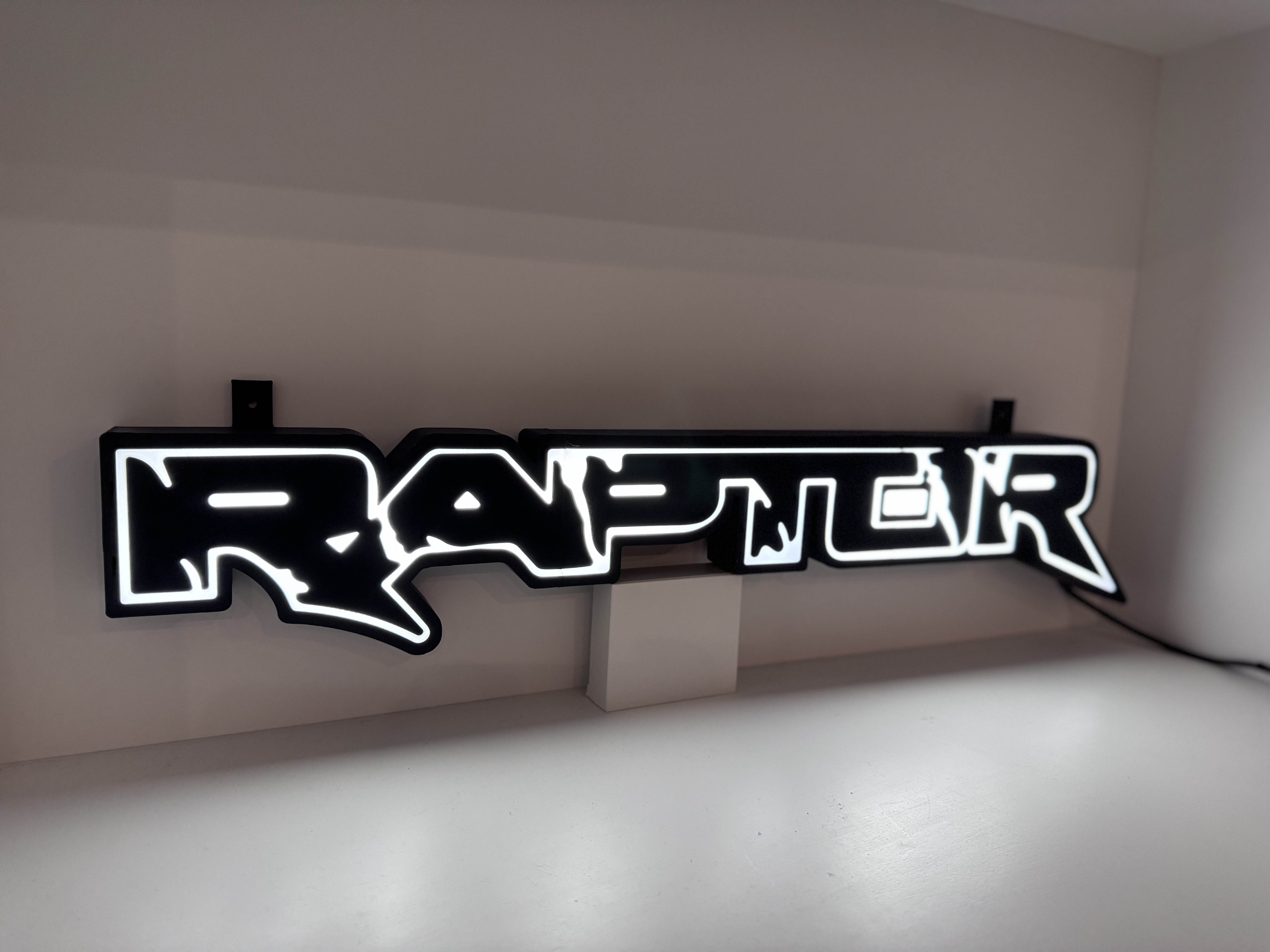 Raptor XL Lightbox
