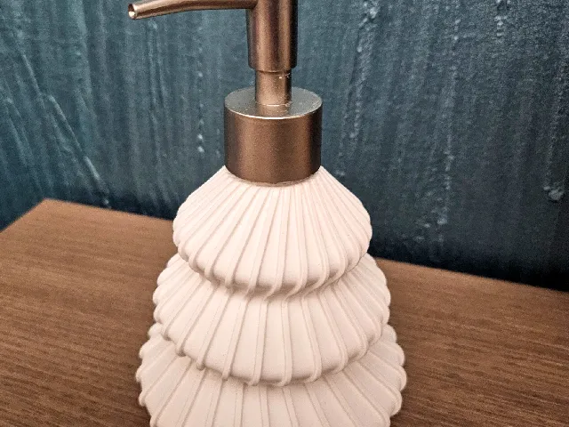 Porta sapone liquido a forma di albero di natale