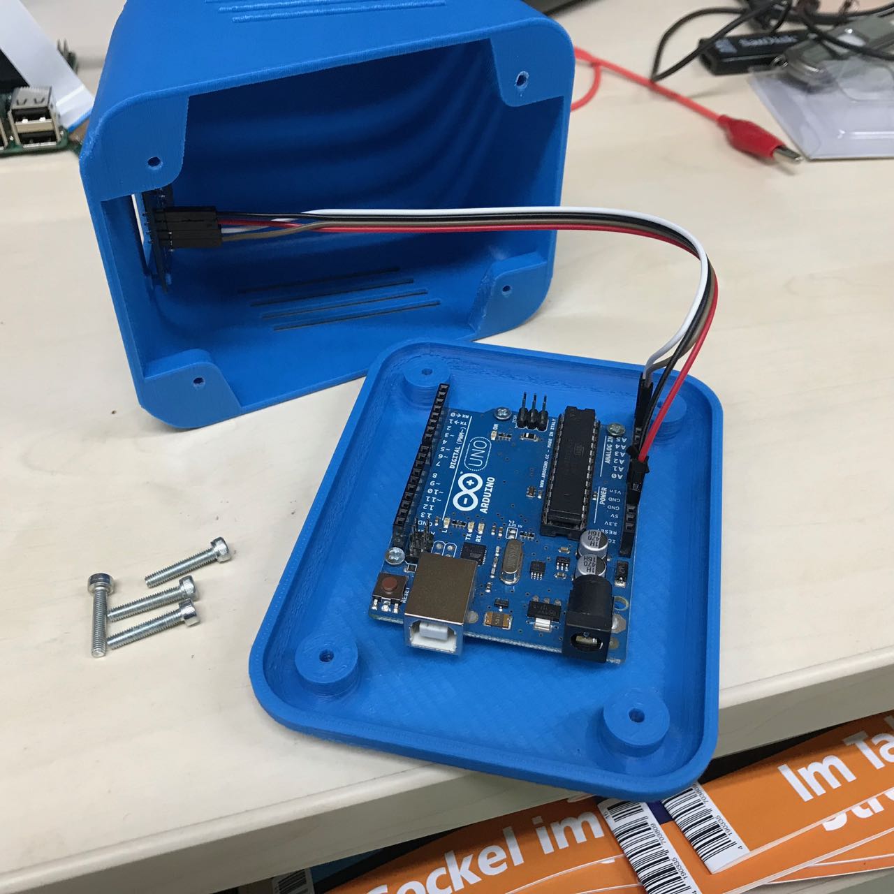 Arduino Uno Desktop Case by WHerzog | Download free STL model ...
