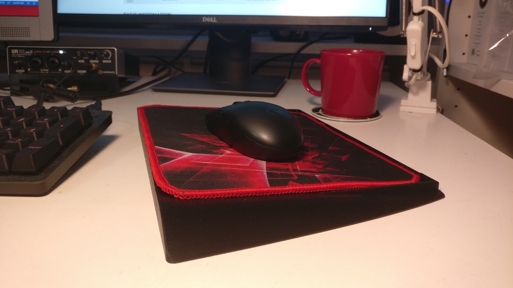 Ergonomic Tilted Mouse Pad