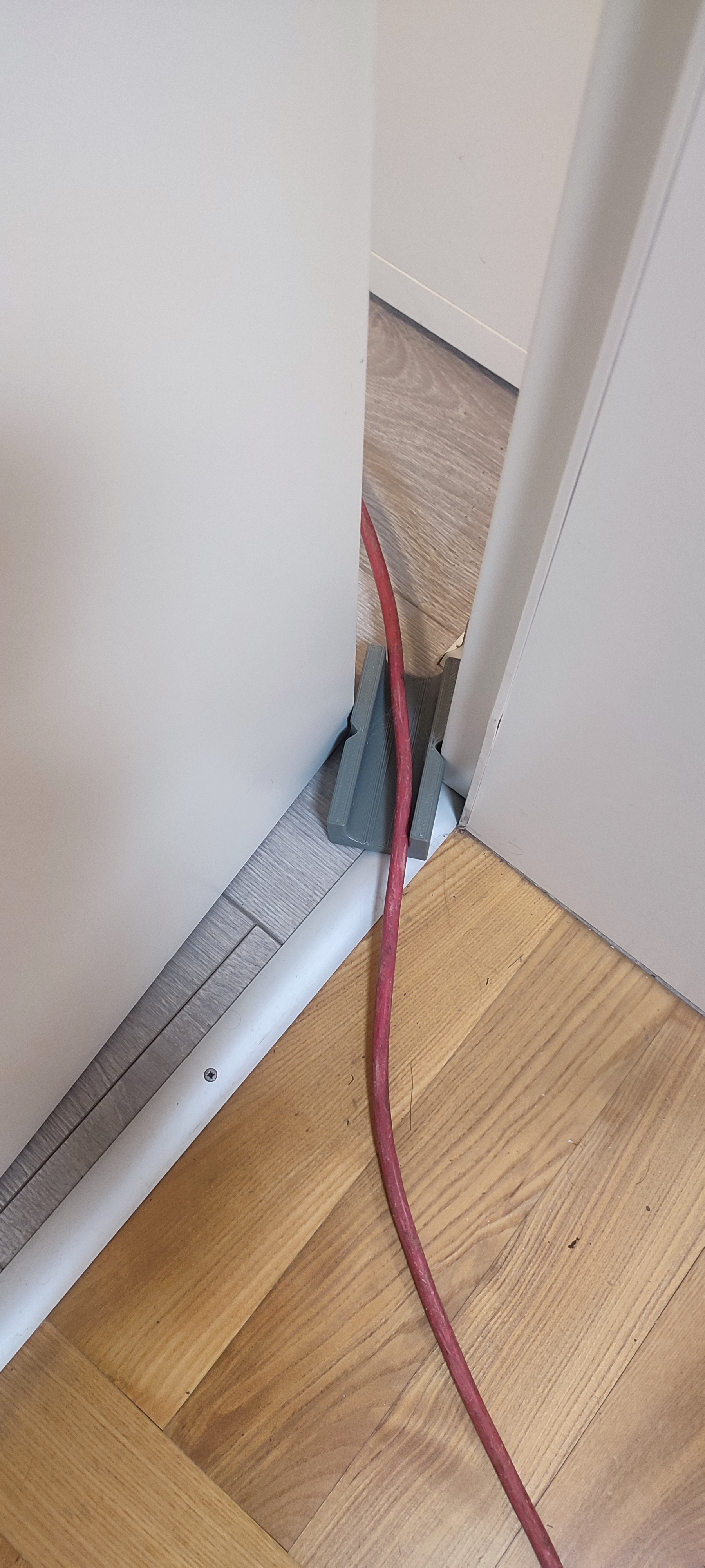 Cable protector / door stopper for cables - Kabelschutz / Türstopper für Kabel