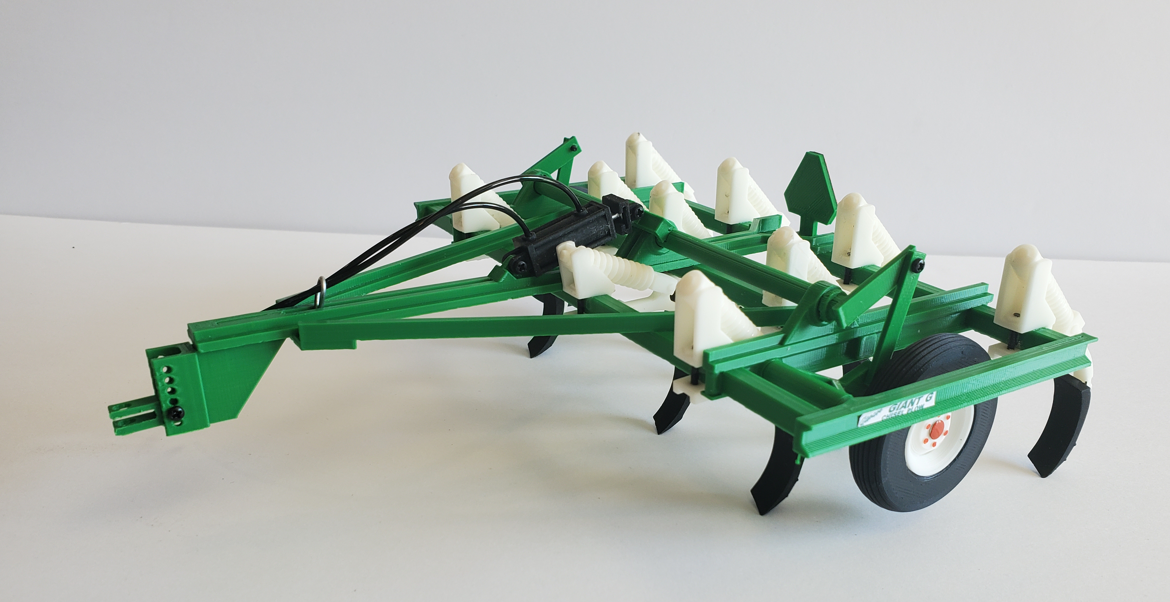 Glencoe Chisel Plow 10-Shank - 1:16th Scale