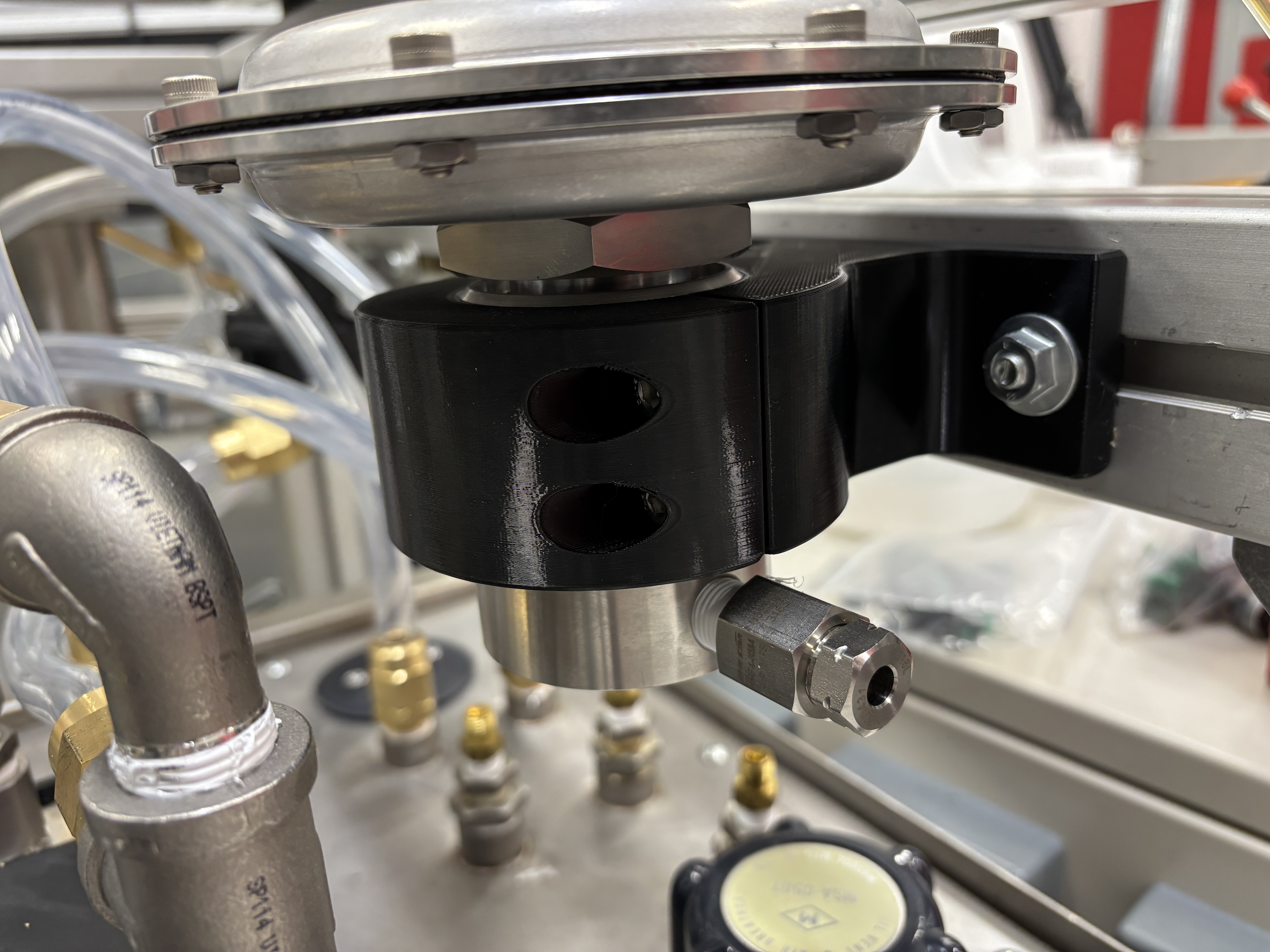 Tescom Model 26 Pressure regulator Holder