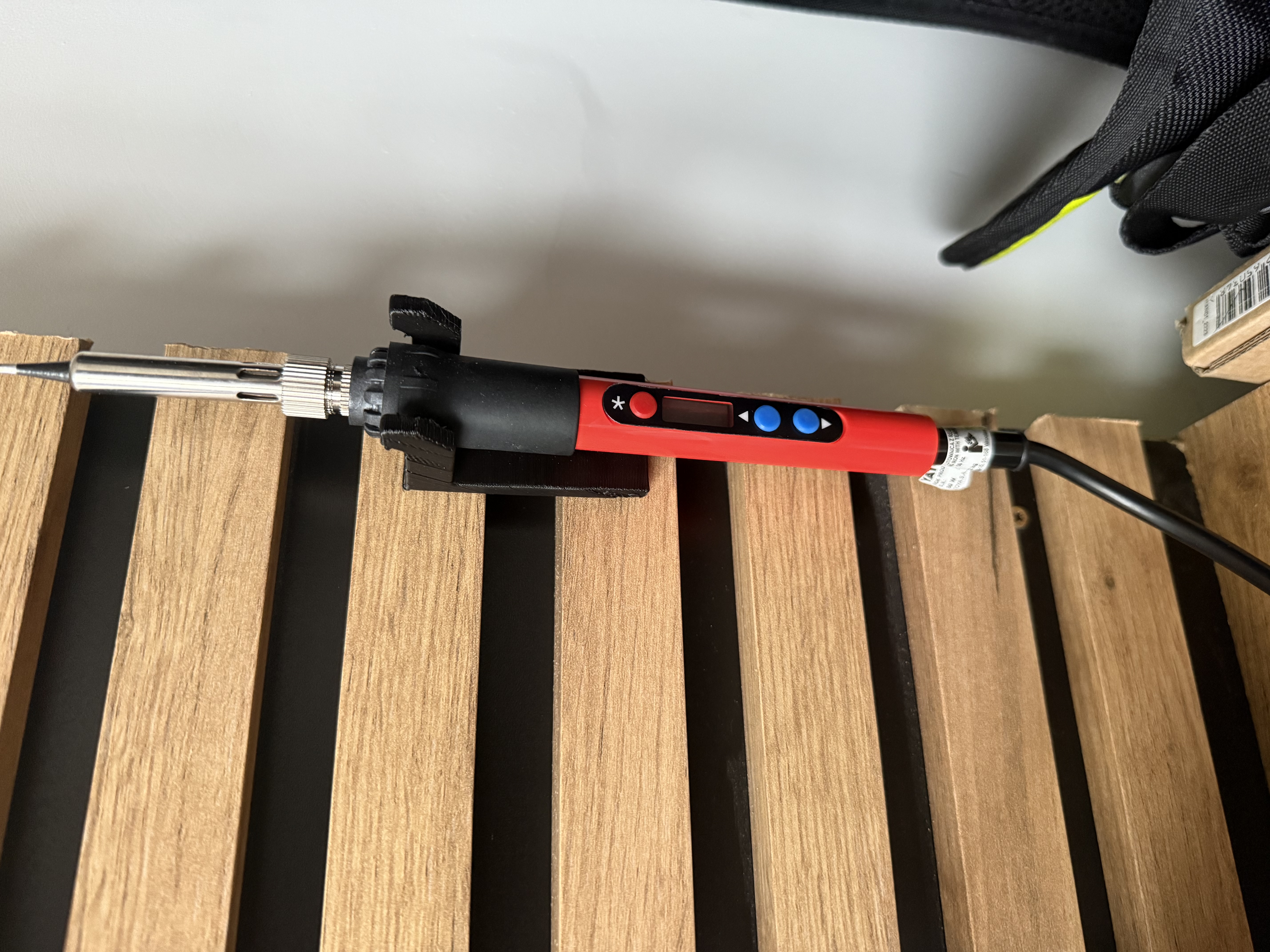 YATO Soldering Iron wall mount