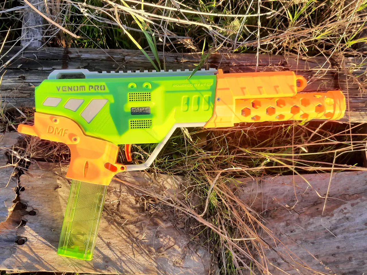 RACER GRIP for the Venom Pro by Dustin (Dirty D) | Download free