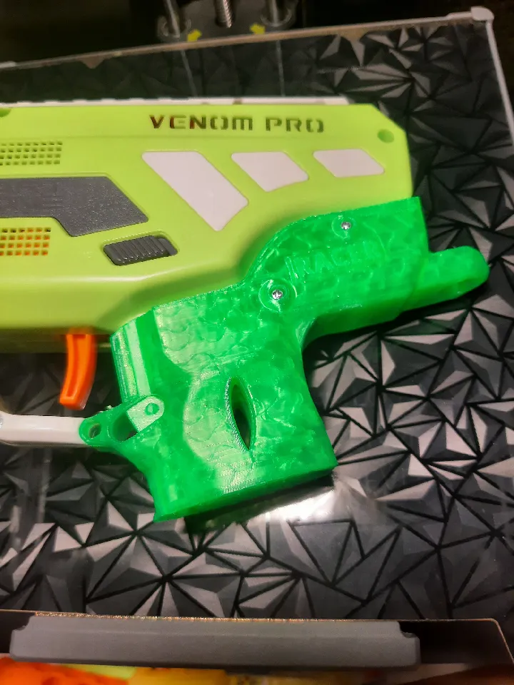 RACER GRIP for the Venom Pro by Dustin (Dirty D) | Download free