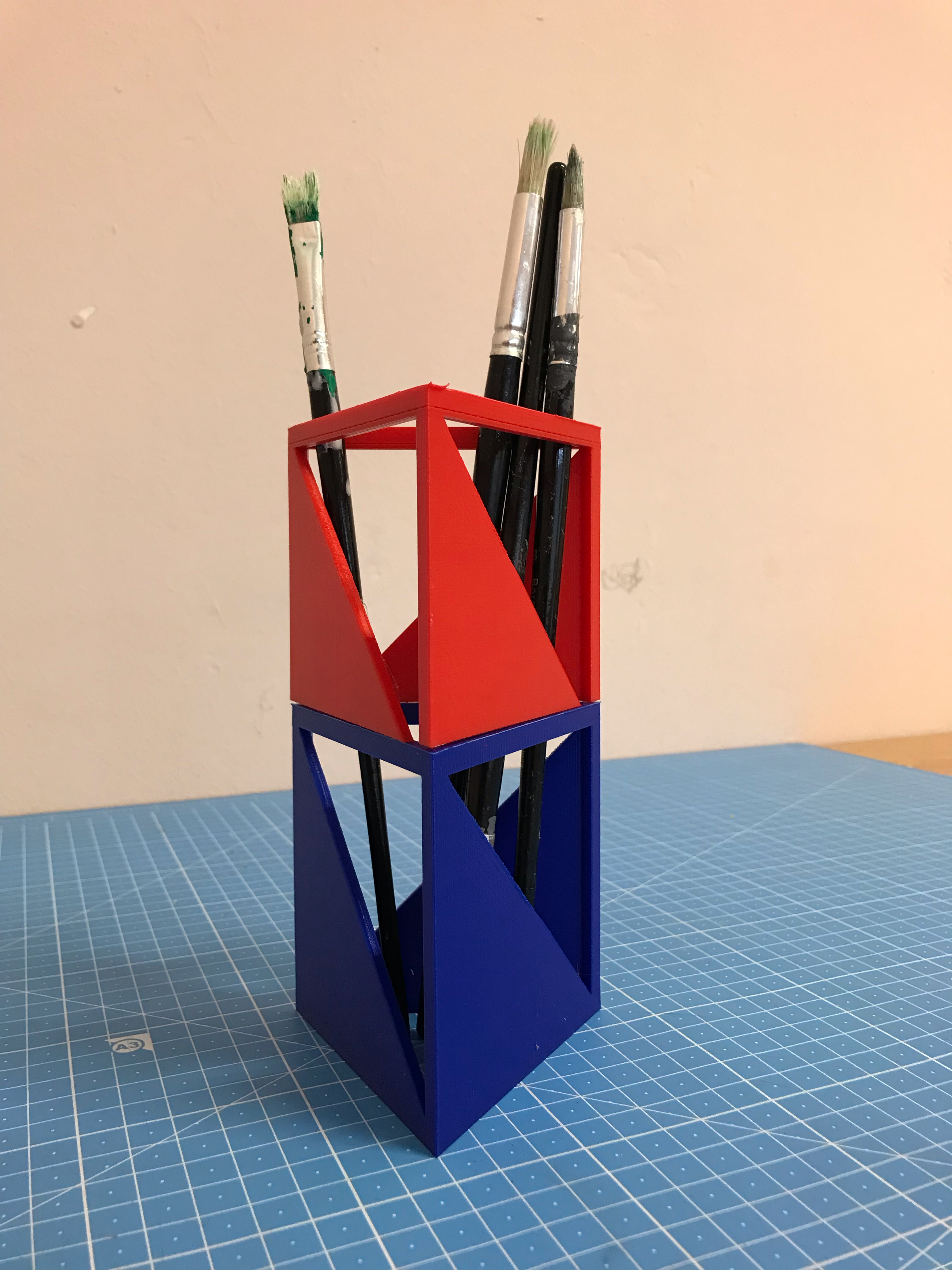 Pen holder