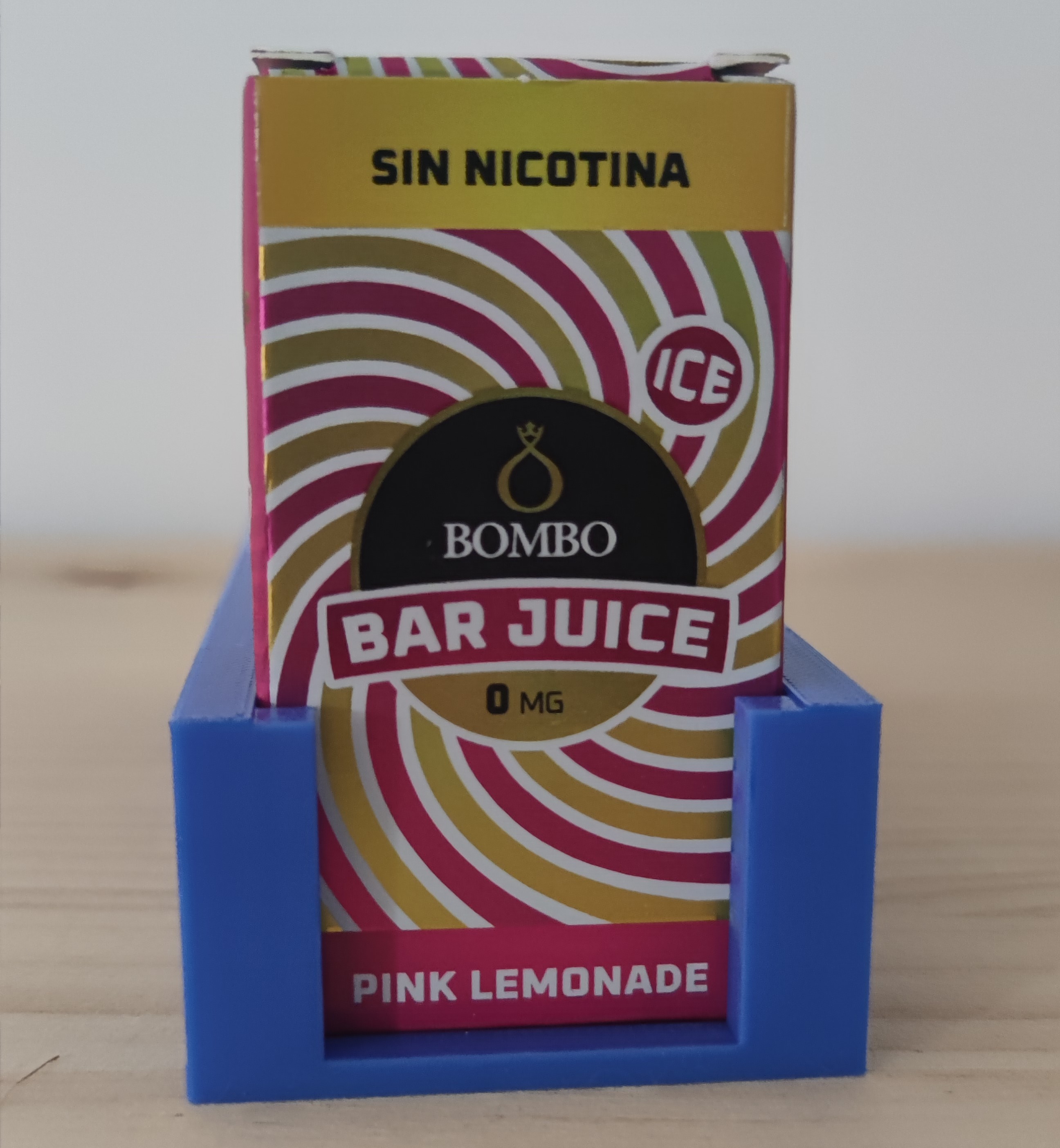 Rack  para cajas liquido Vapers marca Bombo