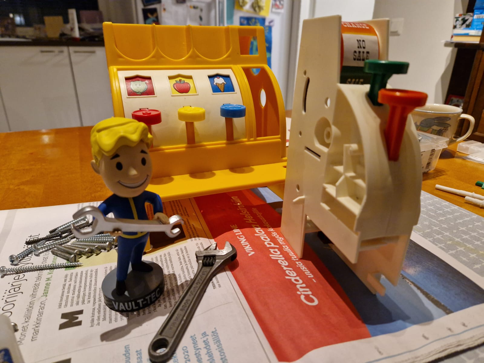 Fisher Price vintage toy cash register cam shaft