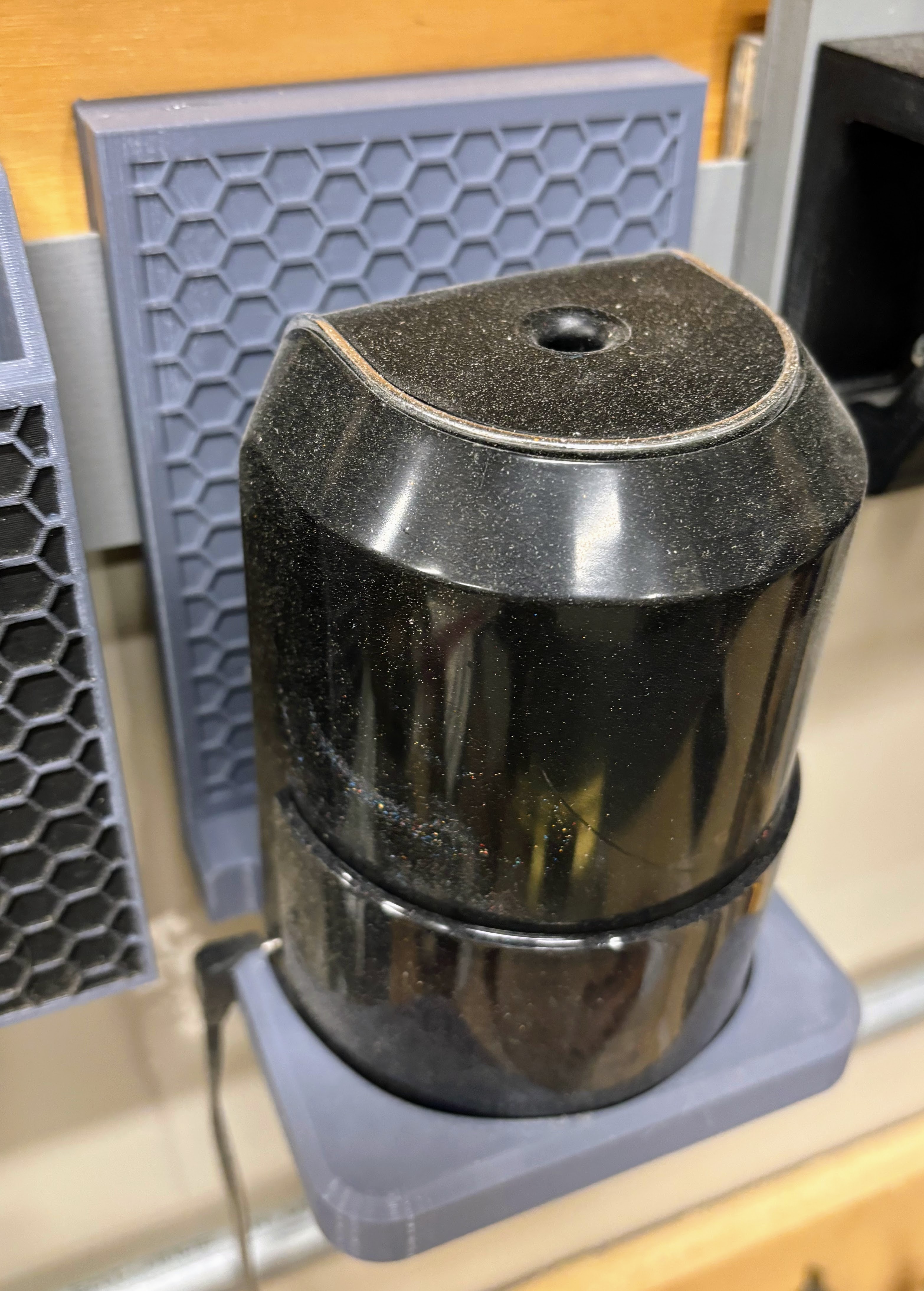 Pencil Sharpener Holder — miniatura 2